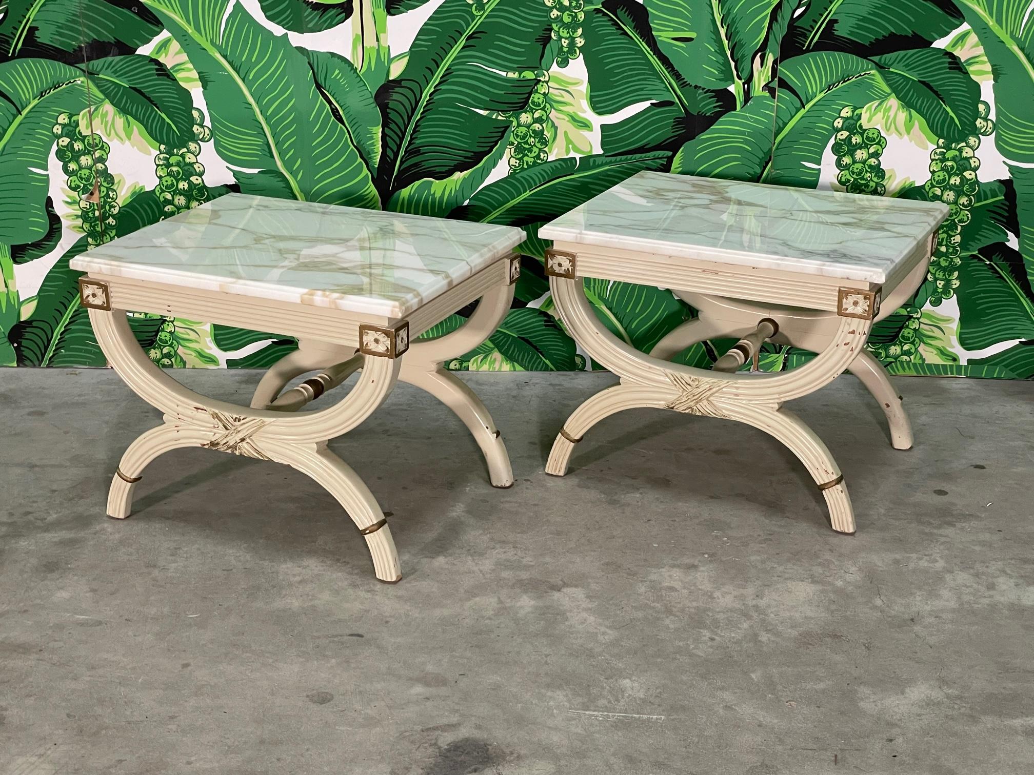 Tables d'extrémité ou poufs néoclassiques Dorothy Draper style néoclassique Bon état - En vente à Jacksonville, FL