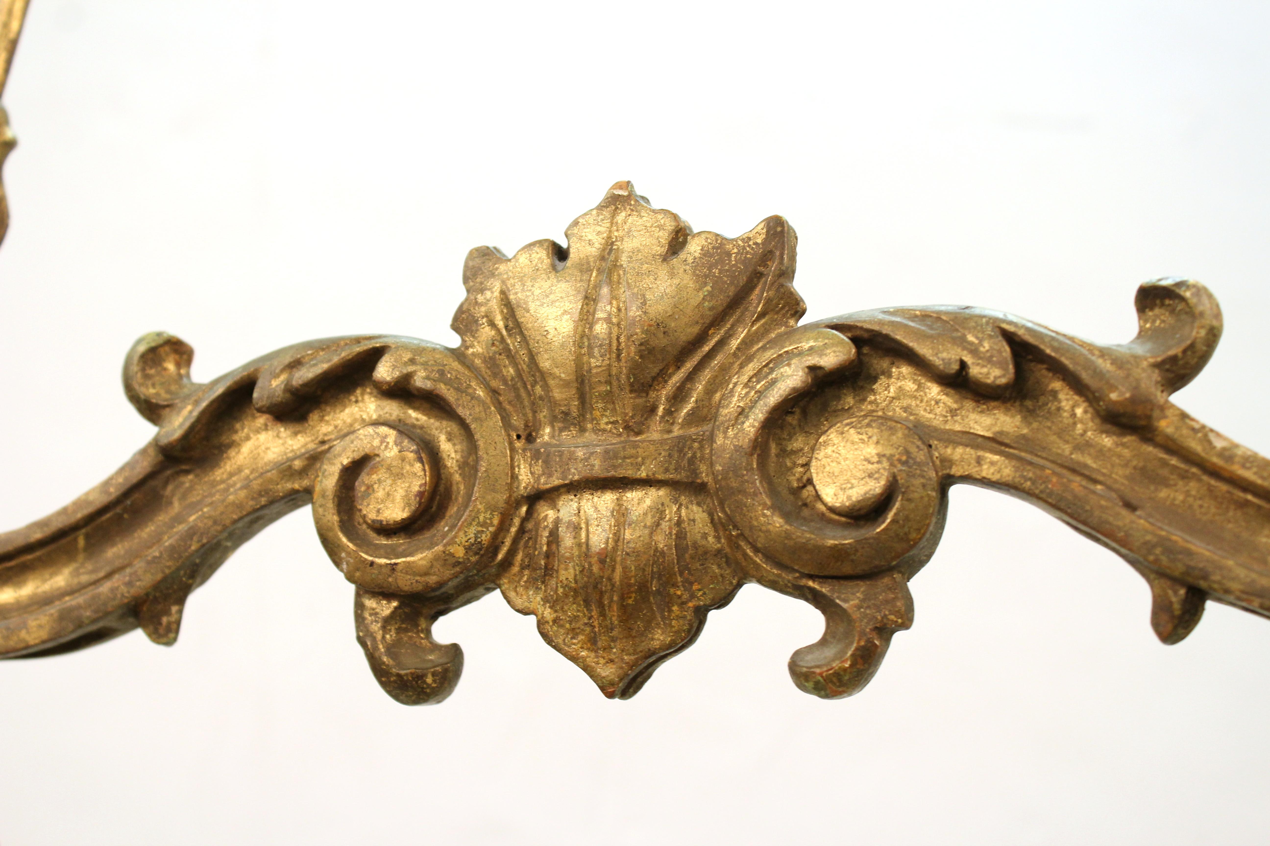 Neoclassical Revival Gilt Wood Pendant Light For Sale 2