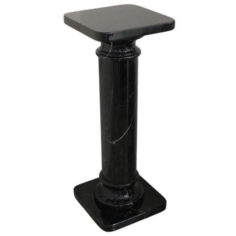 Neoclassical Revival Marble Pedestal For Sale 3