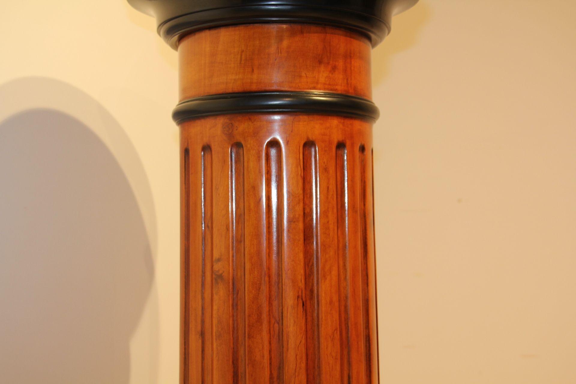 Neoclassical Rotating Pedestal, Beech Wood, French Polished, Germany, Circa 1920 For Sale 5