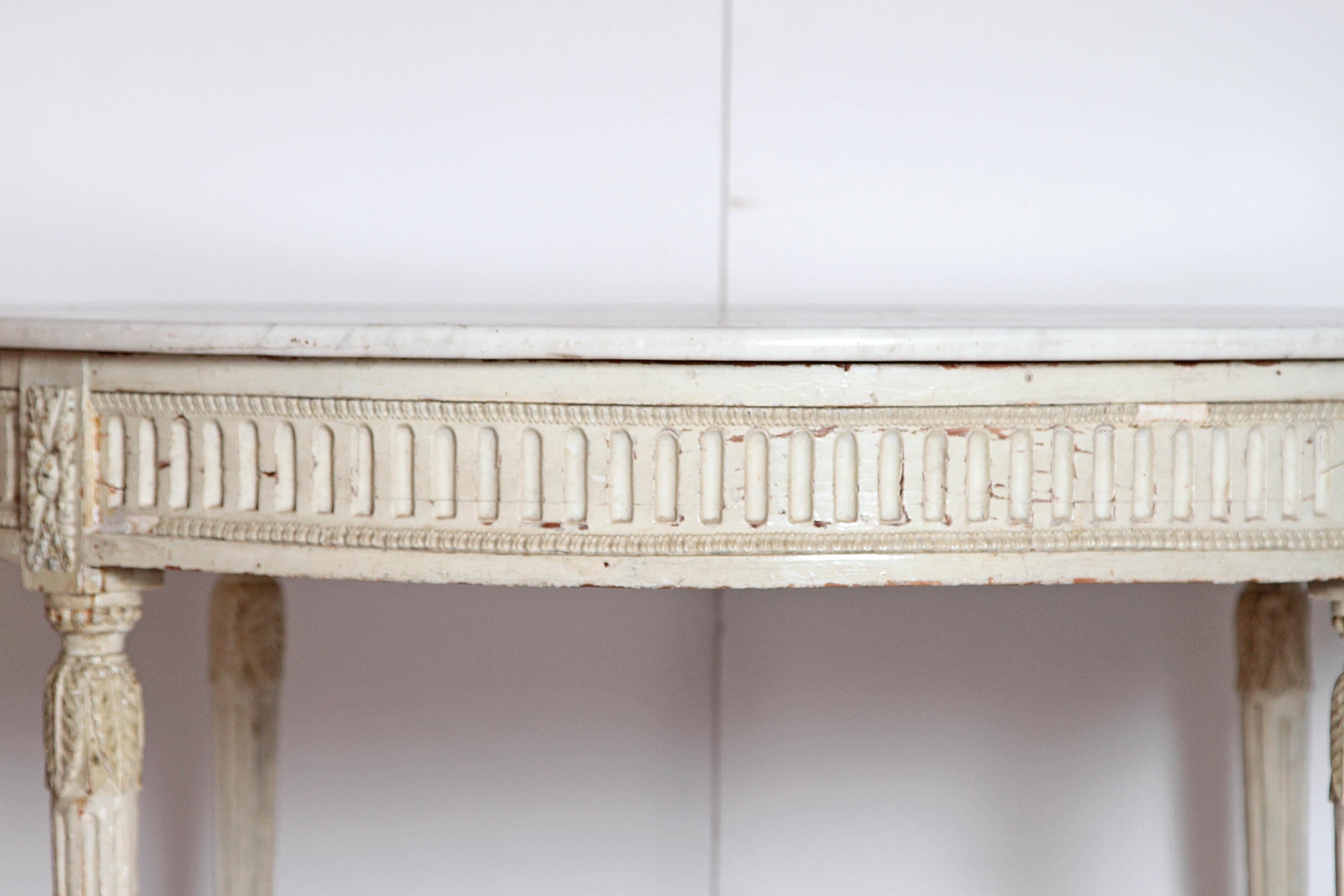 Carved Neoclassical Round Painted Table with Marble Top