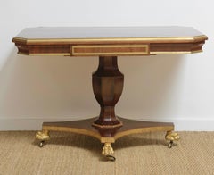 Tavolo russo neoclassico