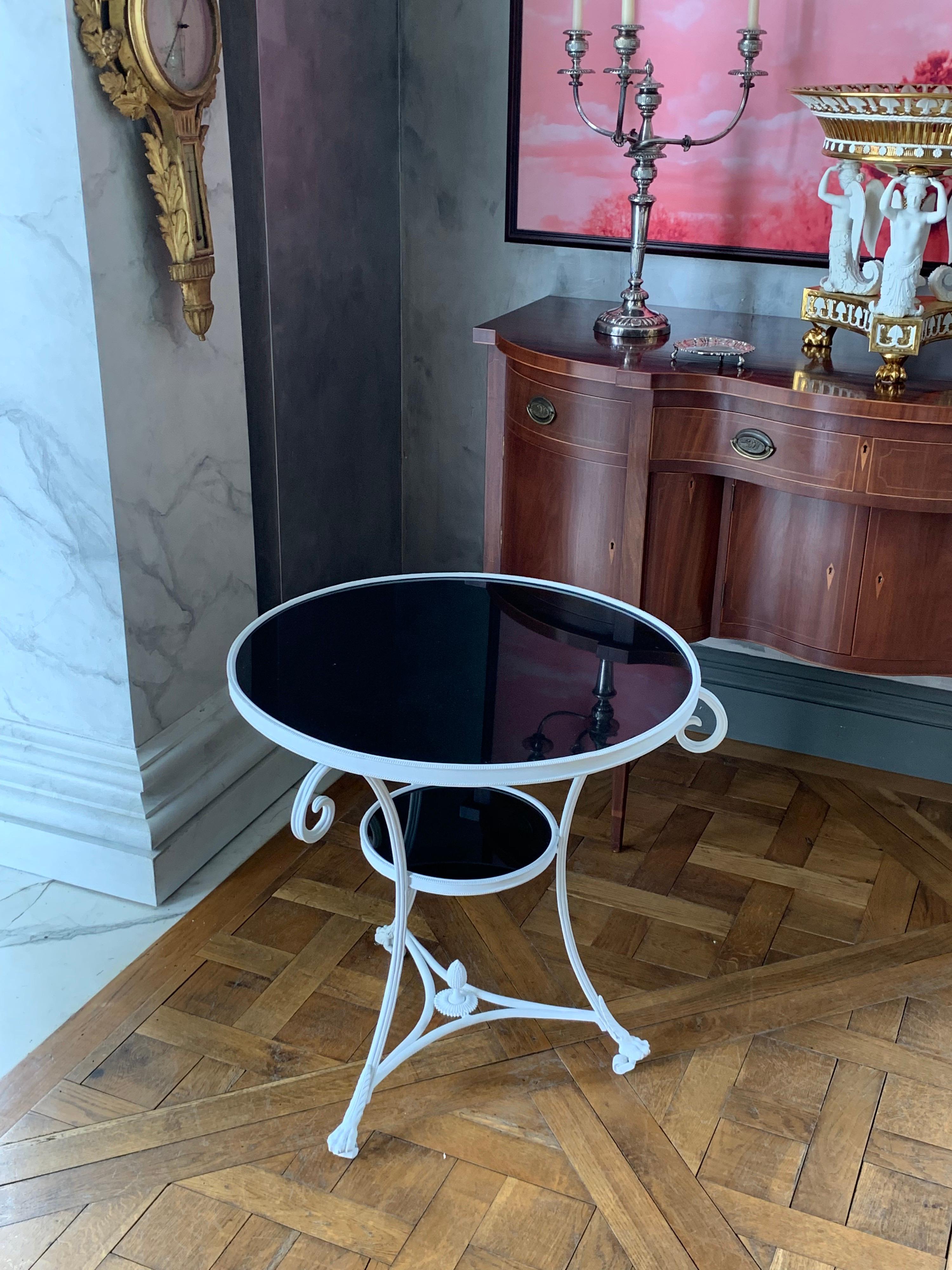 Late 20th Century A Modern Black Marble Top Gueridon With a White Base  For Sale