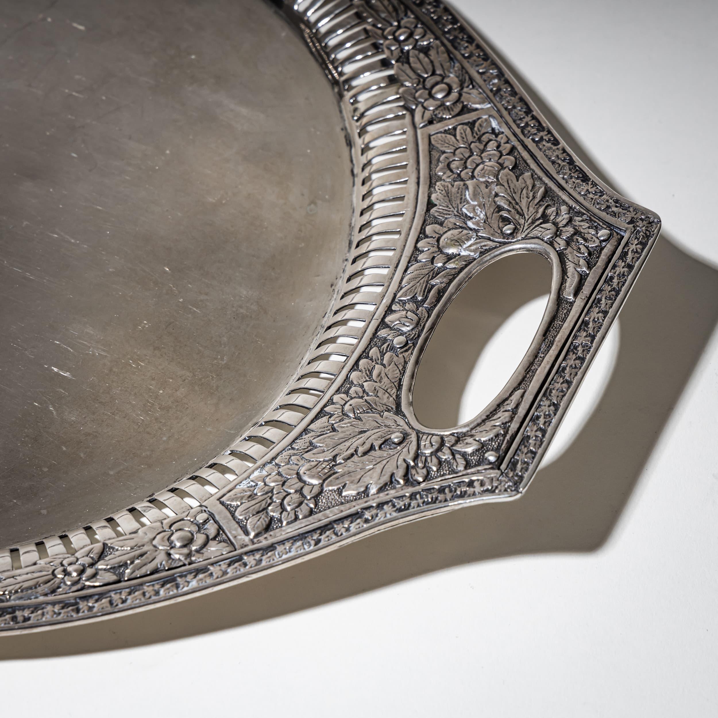 Neoklassizistisches Silbertablett, Weißenfels, um 1811-1820 im Zustand „Gut“ im Angebot in Greding, DE
