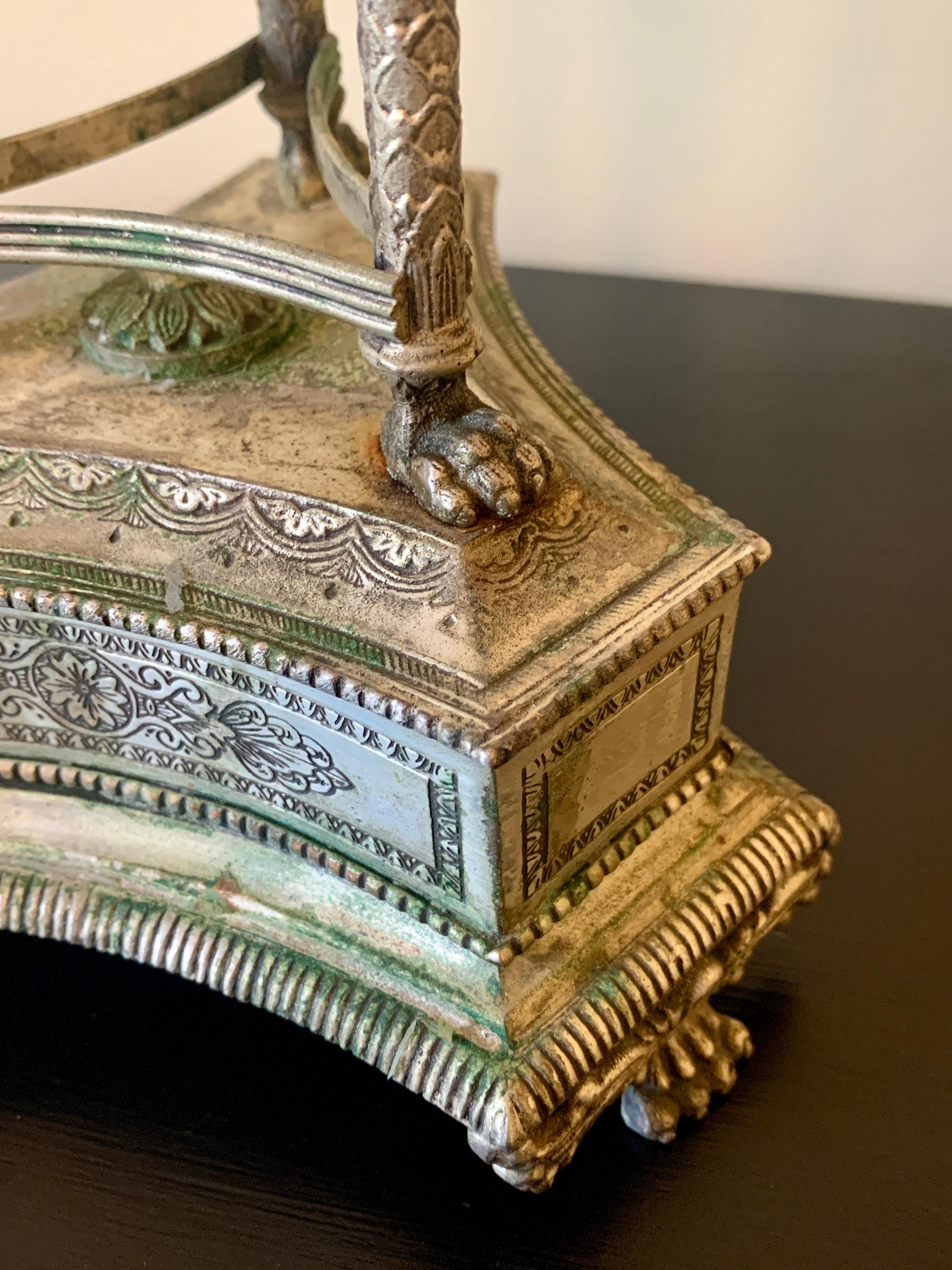 Neoclassical Silver Vase with Swans and Paw Feet  For Sale 4
