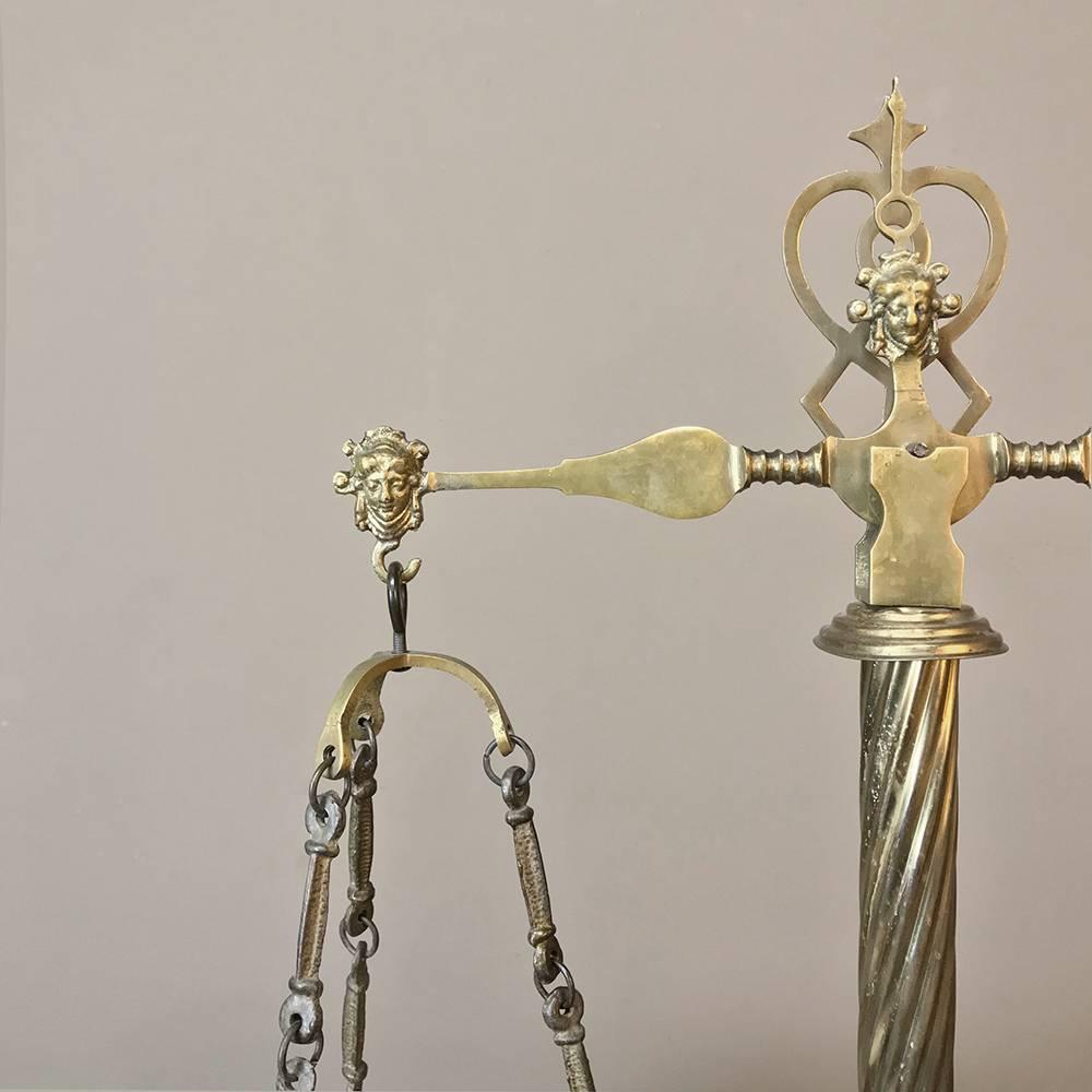 Neoclassical solid brass and marble Italian balance scale is a very decorative example of the breed, designed for use in jewelry stores and high-end merchandise applications,
circa early 1900s
Measures: 23 H x 20 W x 9 D.