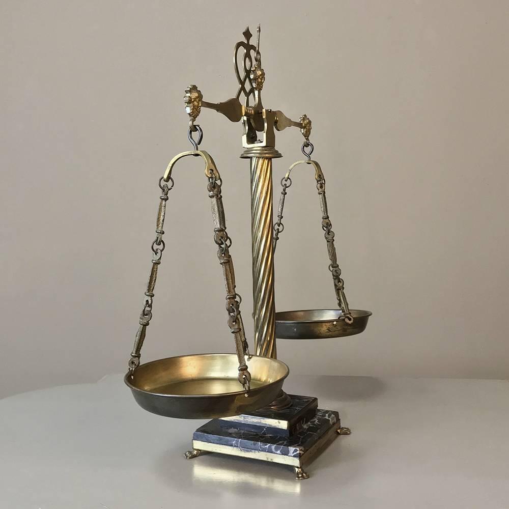 Neoclassical Solid Brass and Marble Italian Balance Scale In Good Condition In Dallas, TX