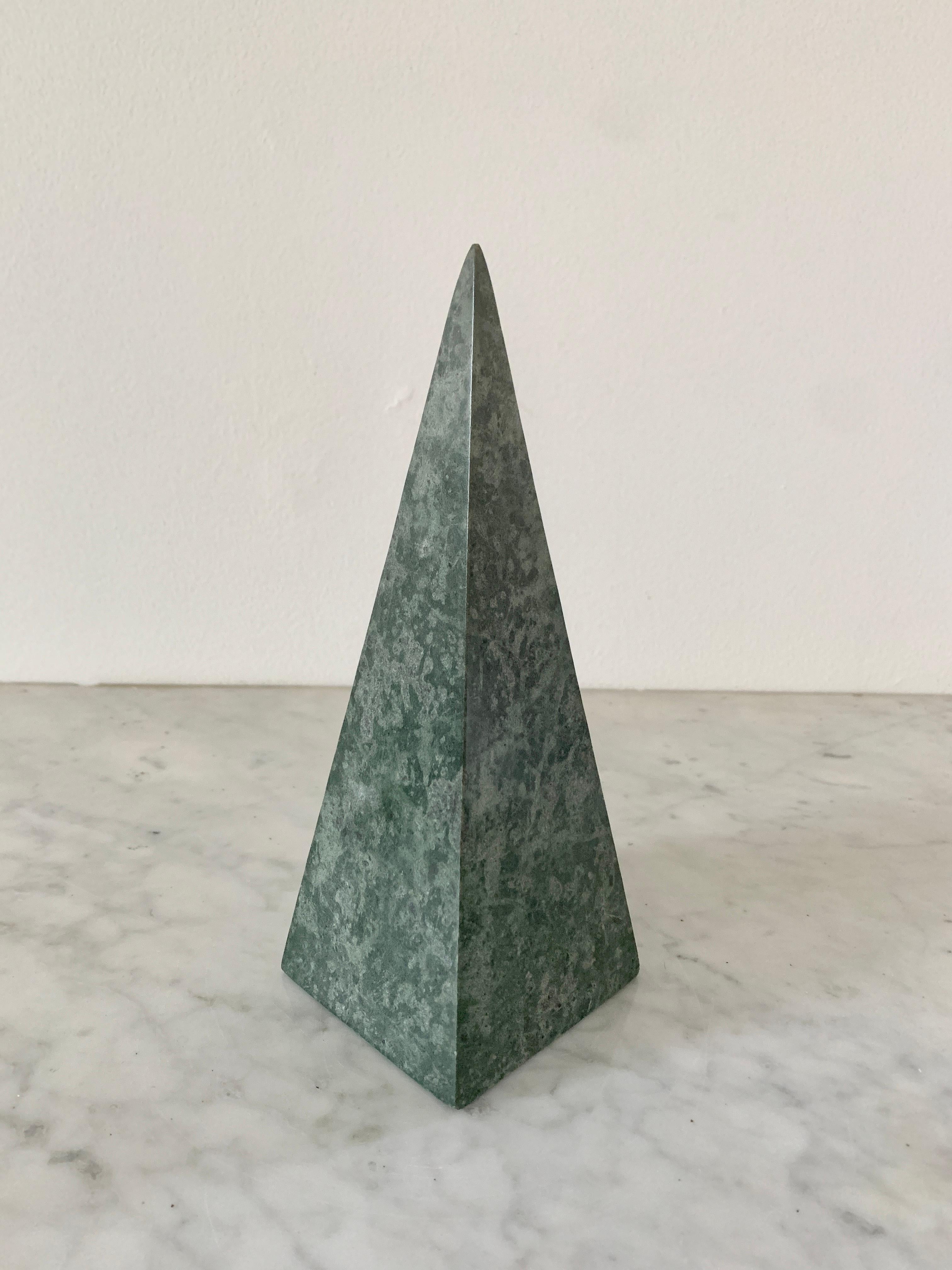 Pakistani Neoclassical Solid Marble Green and Gray Obelisk For Sale
