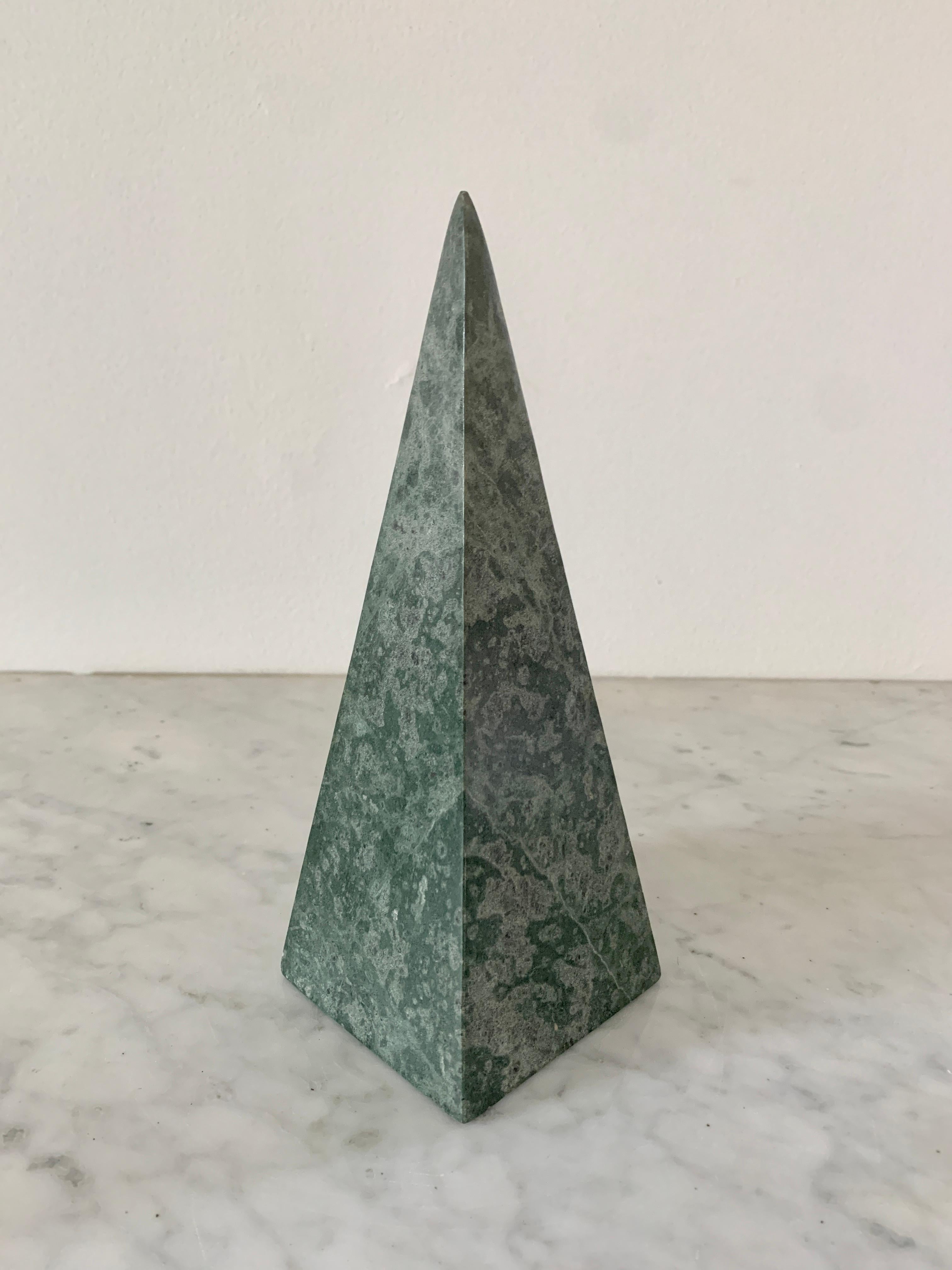 Neoclassical Solid Marble Green and Gray Obelisk For Sale 2