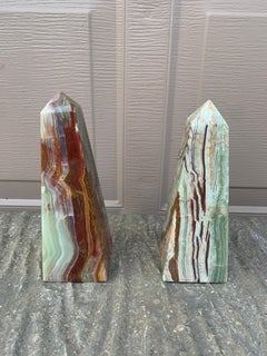 Neoclassical Solid Marble Onyx Green and Brown Obelisks, Pair