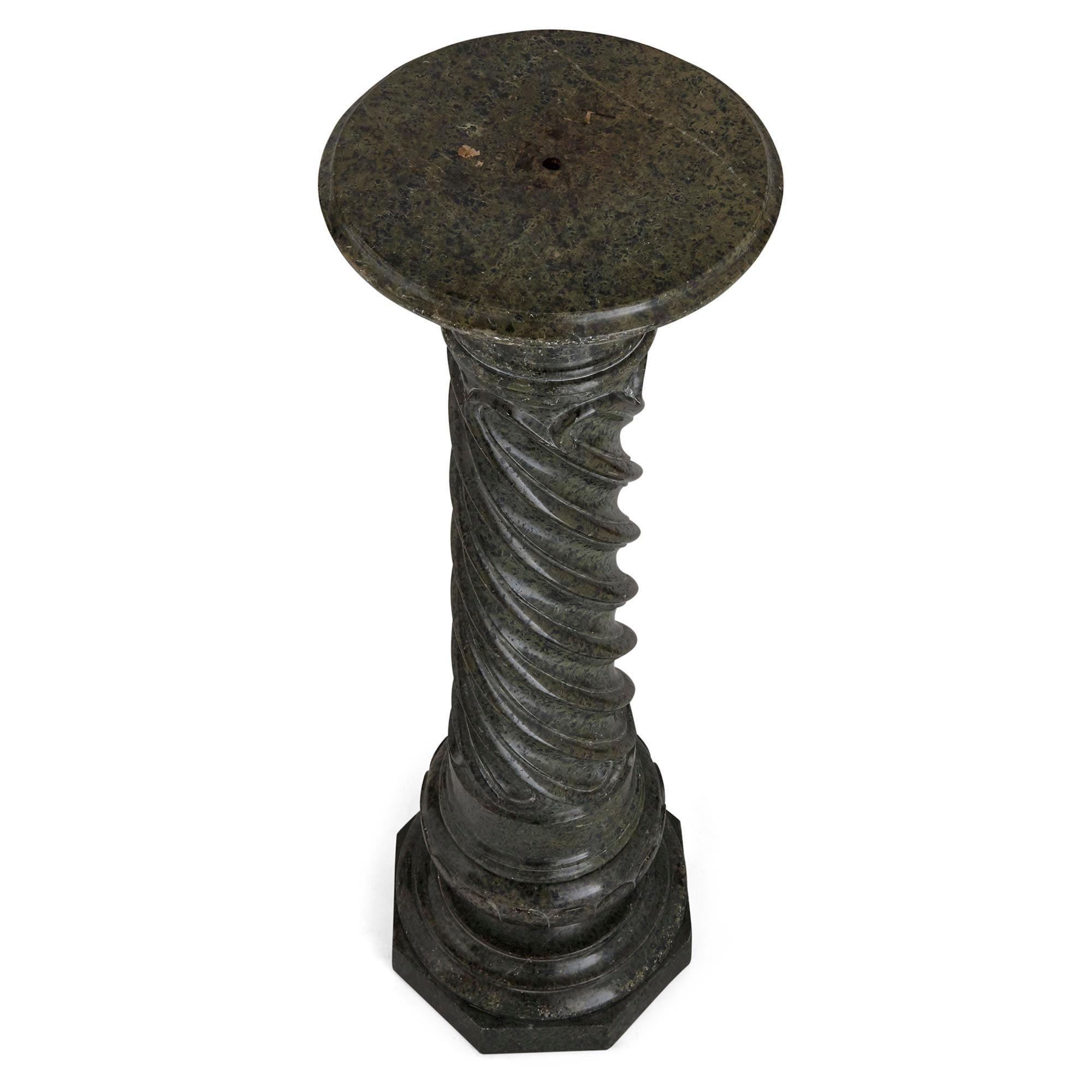Neoclassical Solomonic Green Serpentine Column In Good Condition For Sale In London, GB