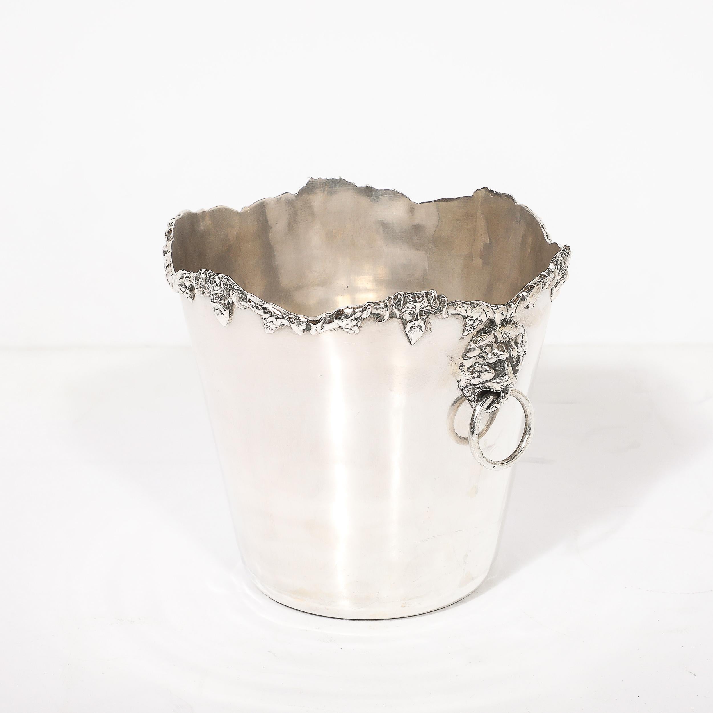 Cubitera neoclásica Baco de plata de ley firmada James Deakin & Sons en venta 1
