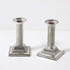Porte-bougies néoclassiques en argent sterling cannelé et rainuré en spirale