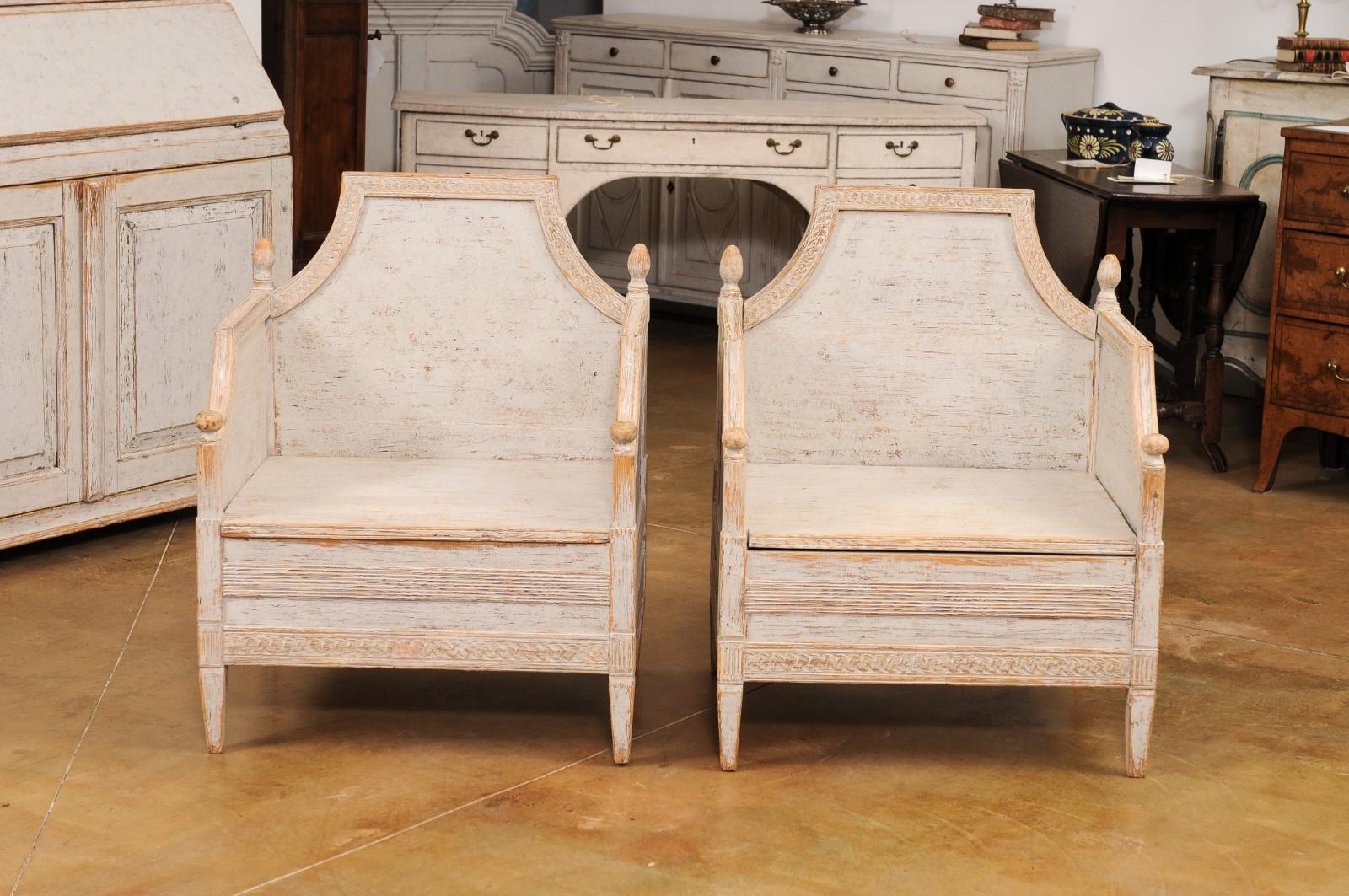 Neoclassical Style 1850s Gray Painted and Carved Armchairs with Guilloches, Pair For Sale 4