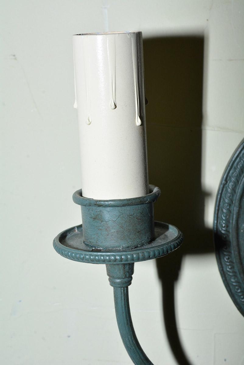 Americano Applique a 2 bracci in stile neoclassico in vendita
