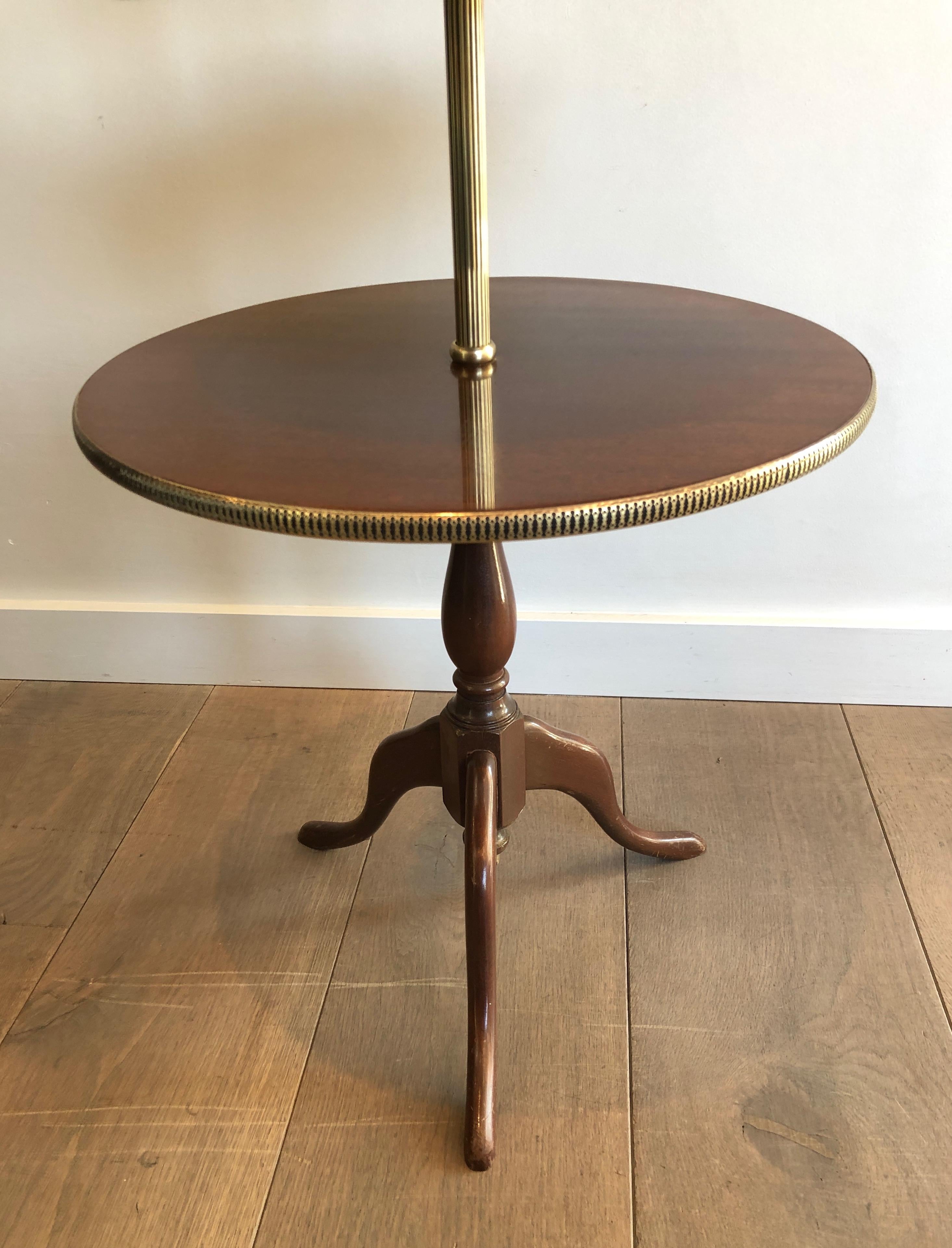 Runder Tisch im neoklassizistischen Stil aus Mahagoni und Messing mit 3 Ebenen, französisch, um 1940 im Angebot 11