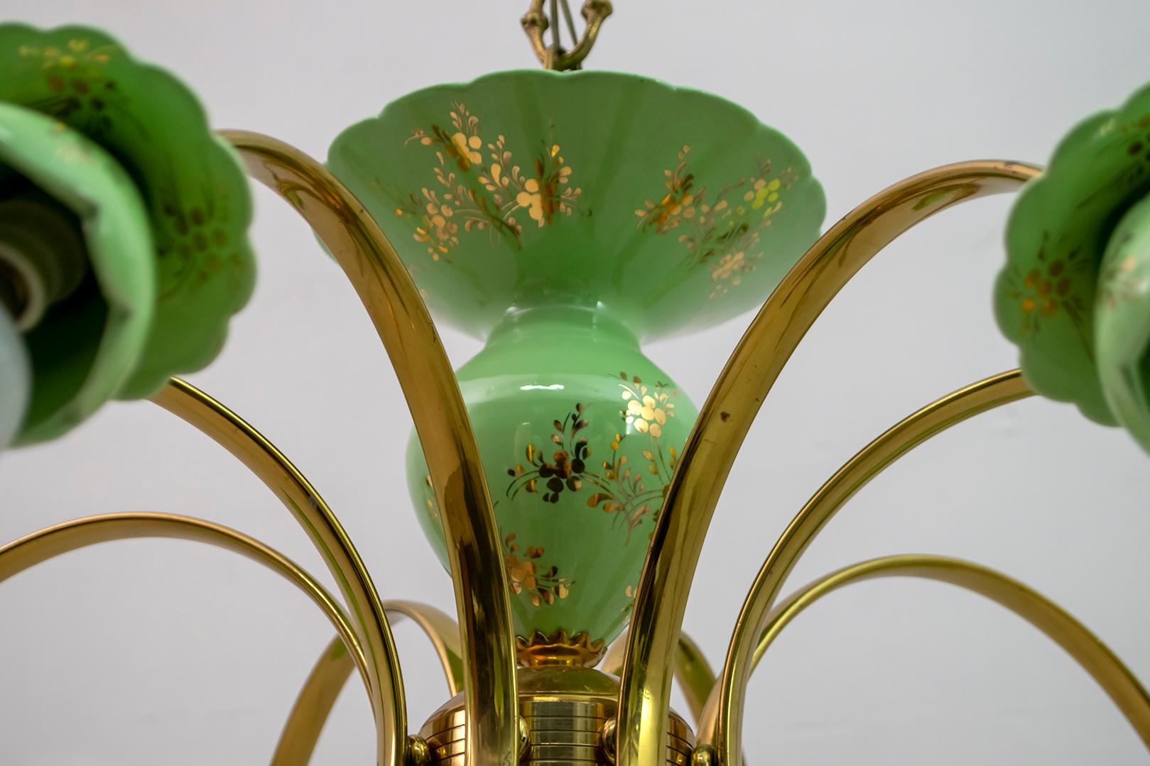 Neoclassical Style 8-Iight Italian Porcelain and Brass Chandelier, 1960s For Sale 5