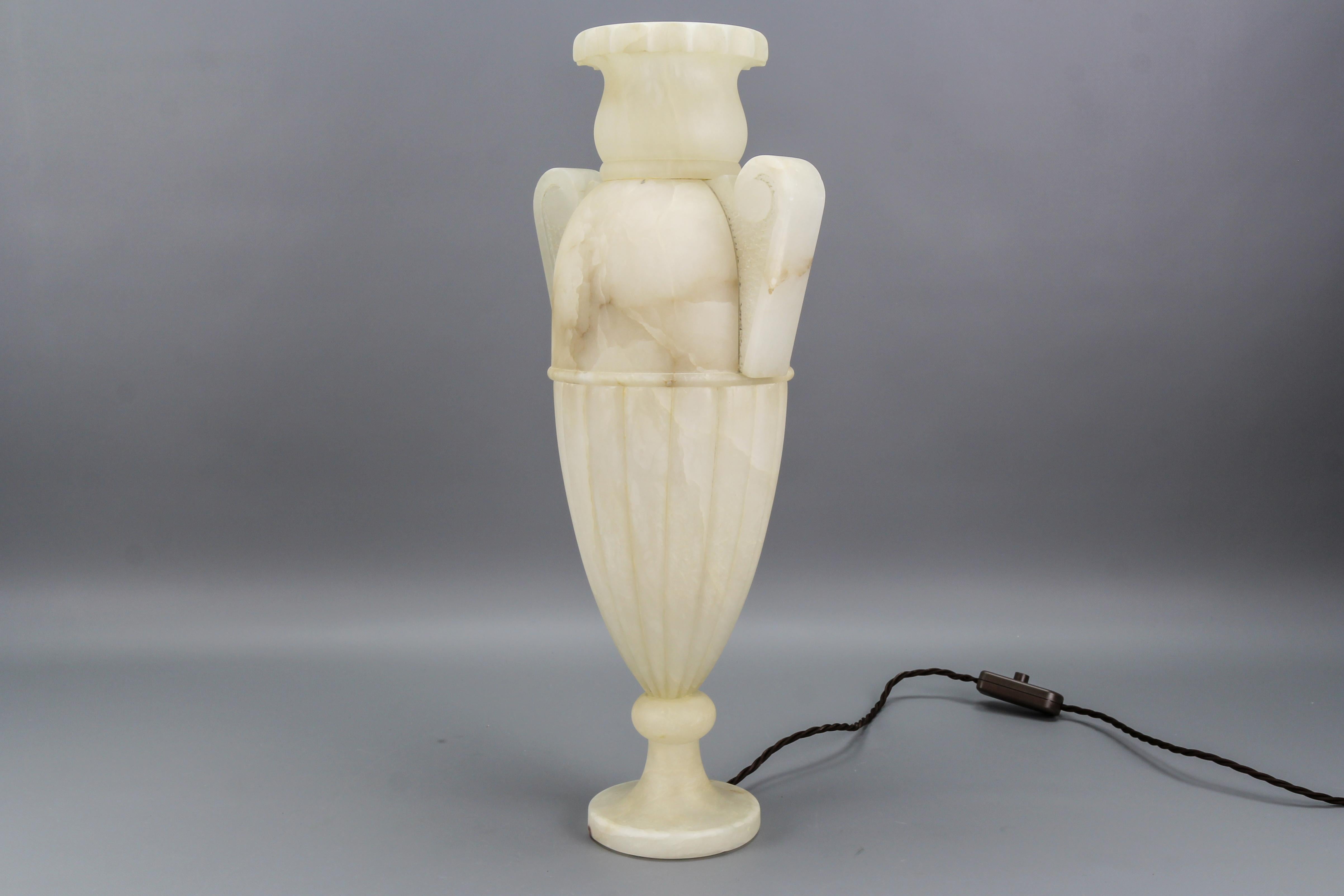 Italian Neoclassical Style Ivory Color Alabaster Amphora Shaped Table Lamp For Sale