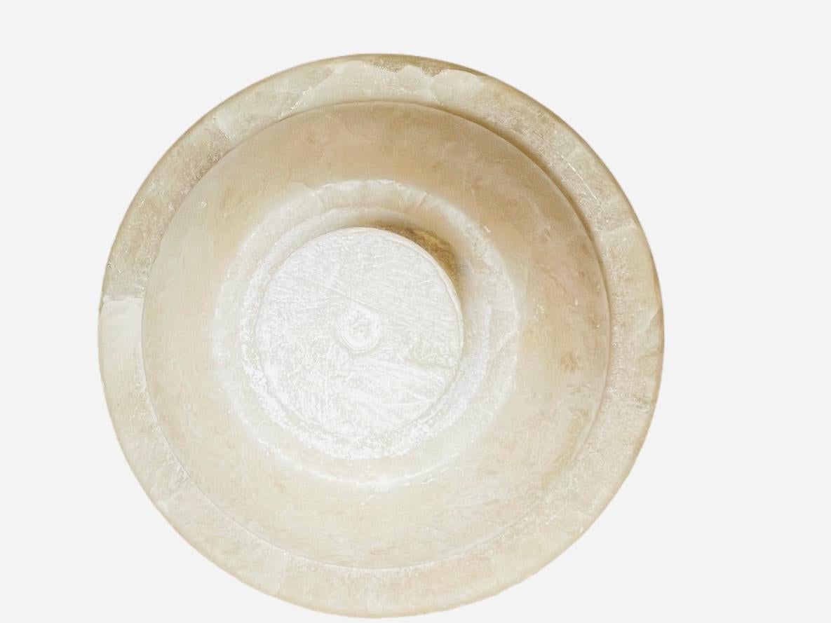 Neoklassischer Stil Alabaster Säule Pedestal im Angebot 1