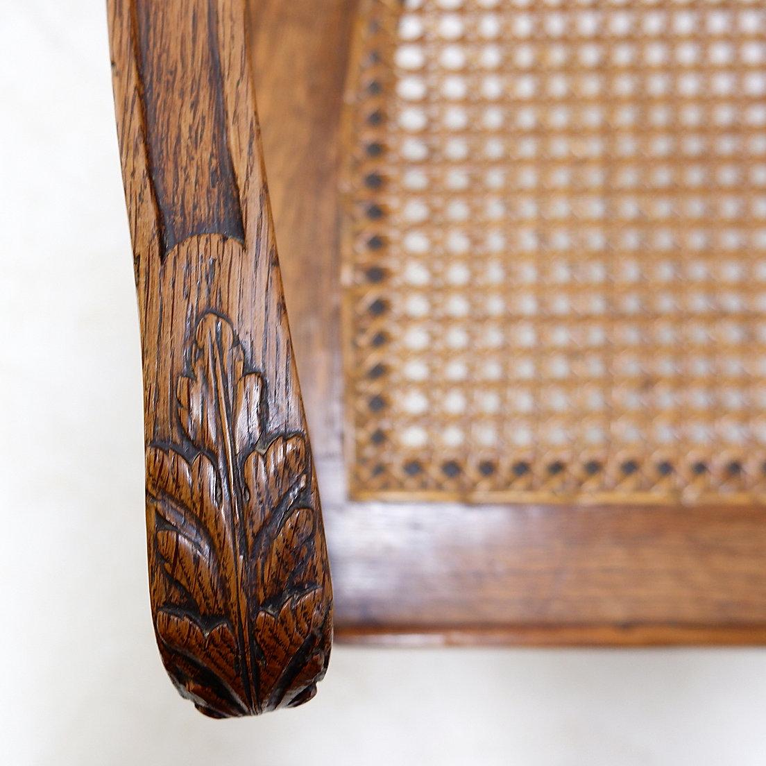 Banc de style néoclassique sculpté avec lyres sur le dossier du siège - 20e Bon état - En vente à Linkebeek, BE