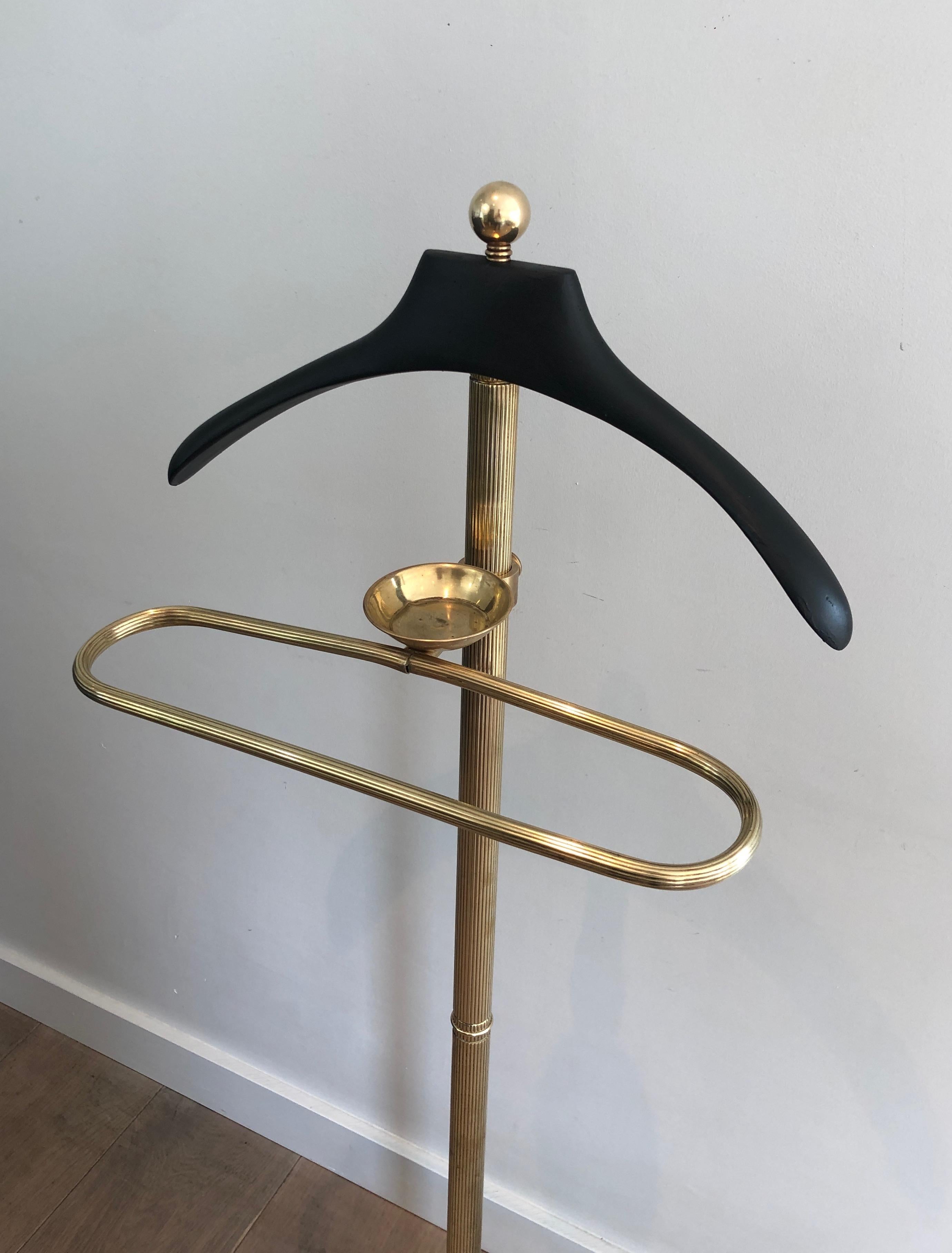 Neoclassical Style Brass and Black Lacquered Wood Valet, French, Circa 1940 In Good Condition In Marcq-en-Barœul, Hauts-de-France