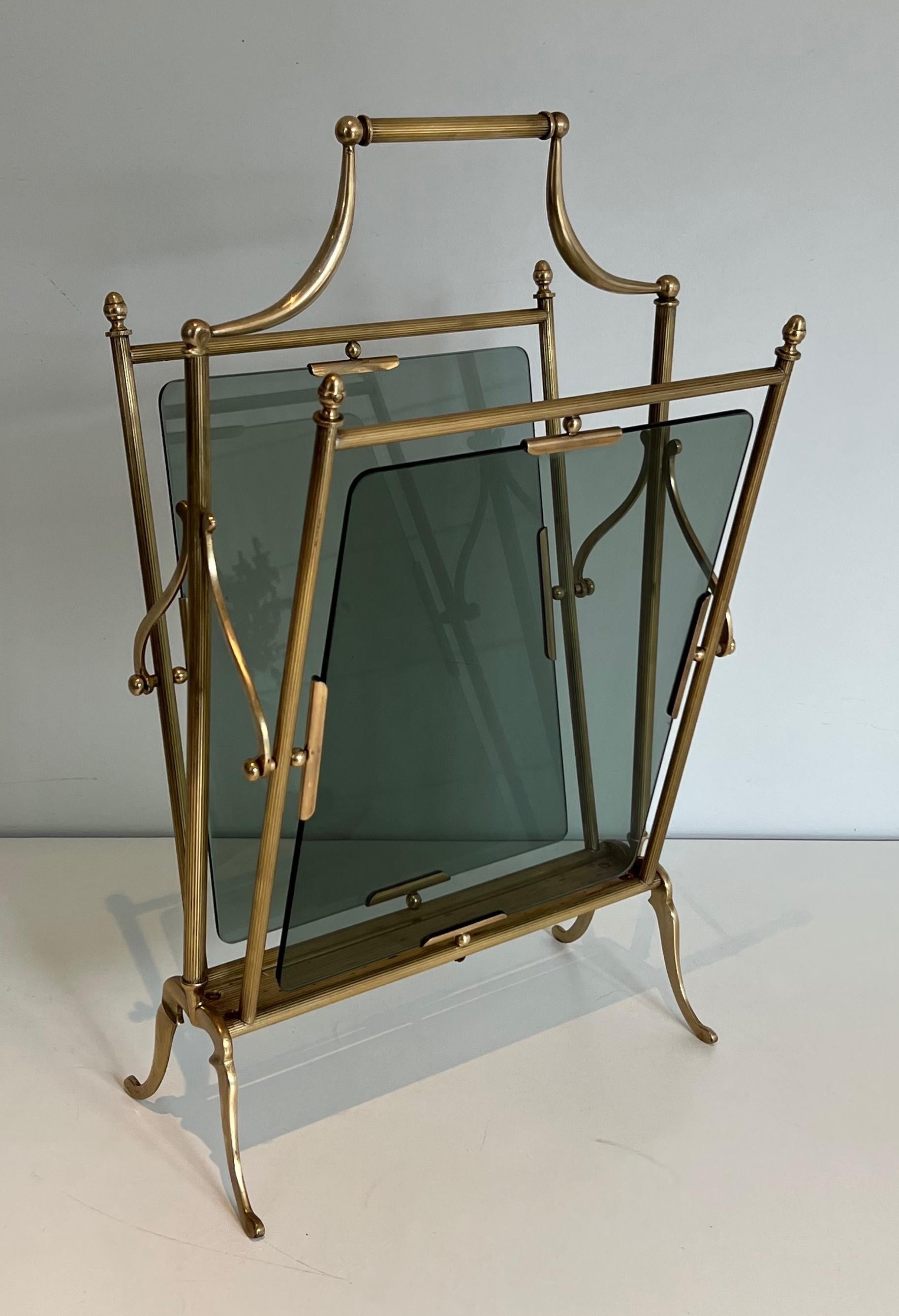 Portariviste in ottone e vetro bluastro in stile neoclassico, Maison Jansen in vendita 5