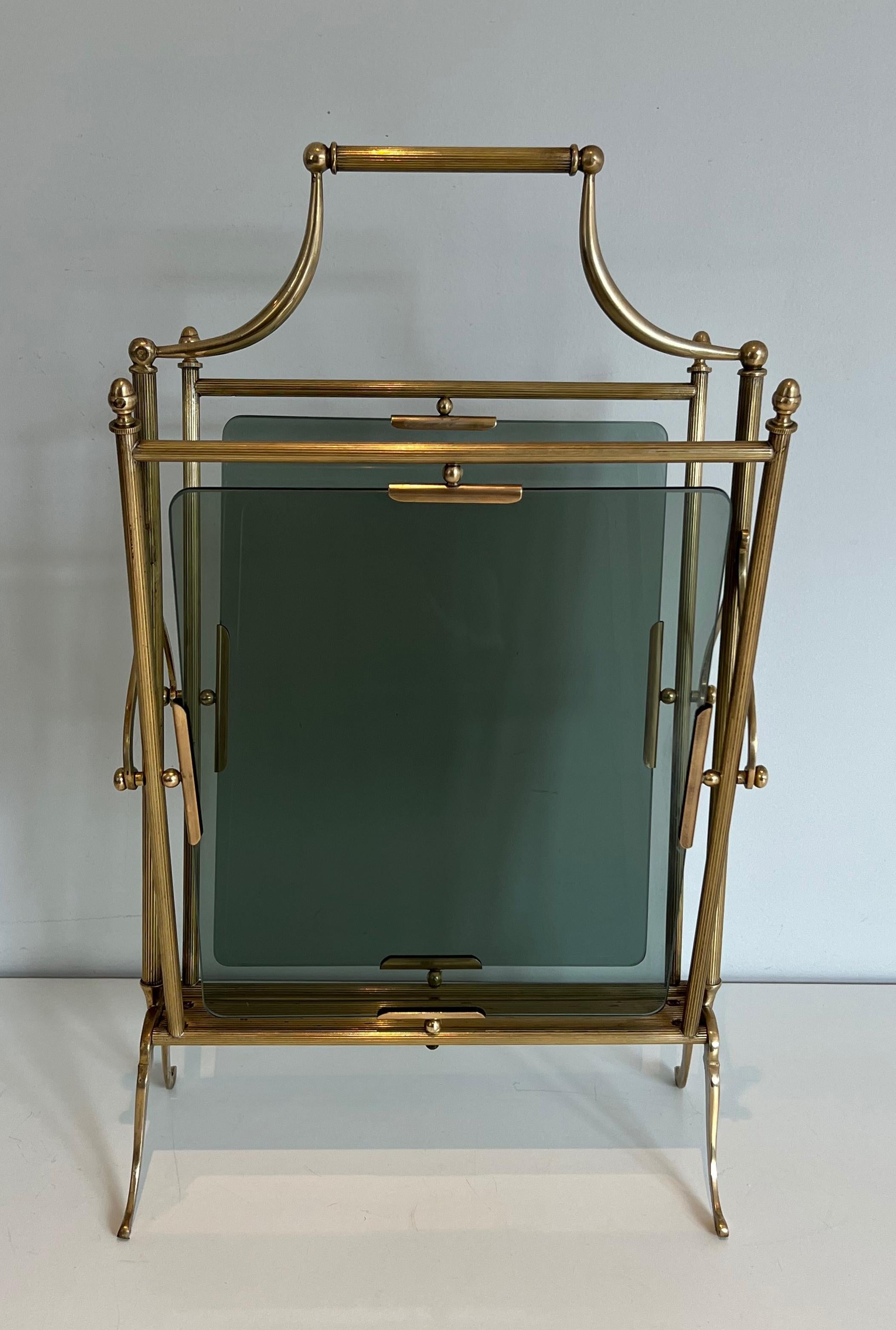 Portariviste in ottone e vetro bluastro in stile neoclassico, Maison Jansen in vendita 6