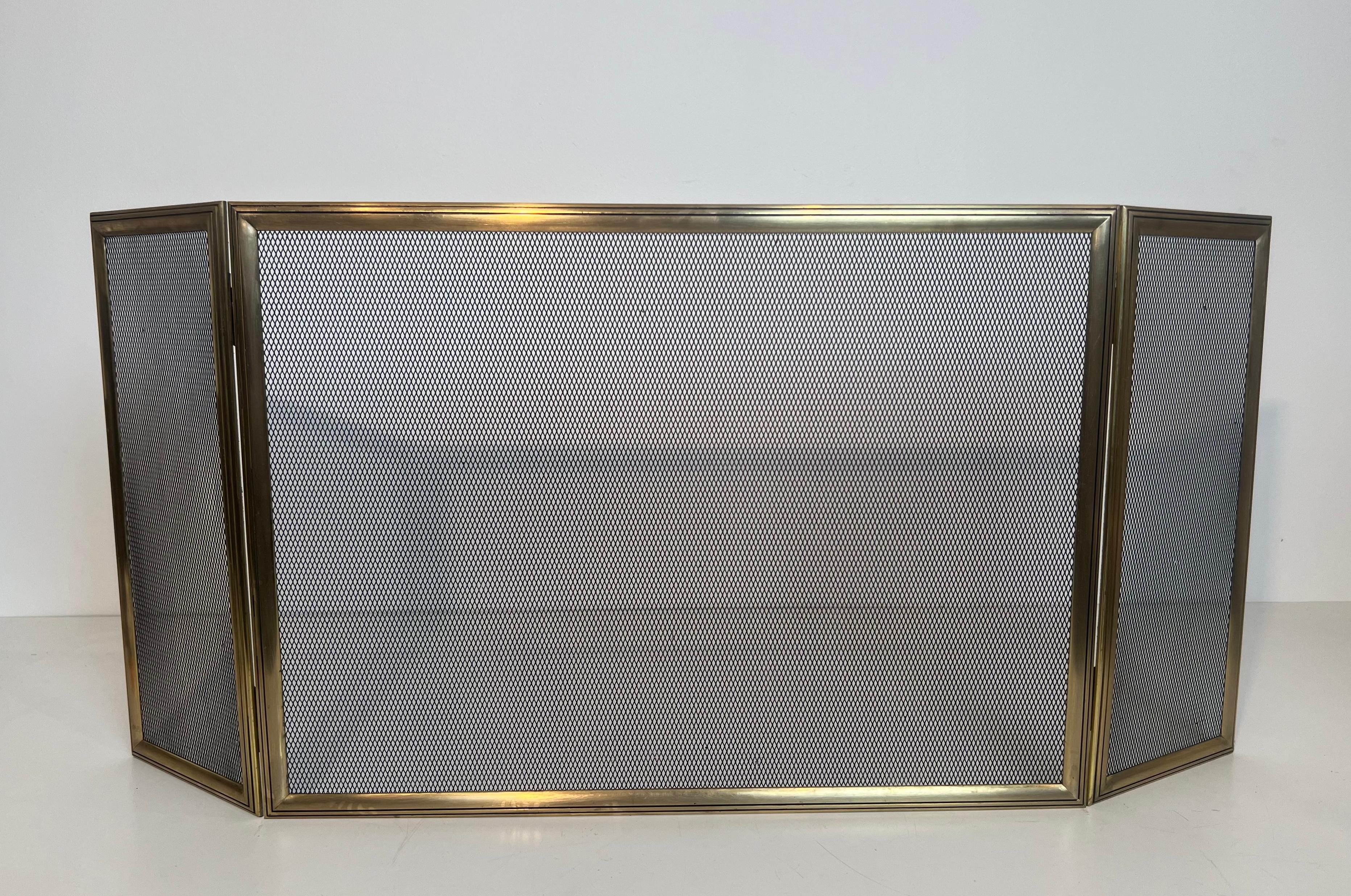 Neoclassical Style Brass and Grilling 3 Panels Fireplace Screen For Sale 11