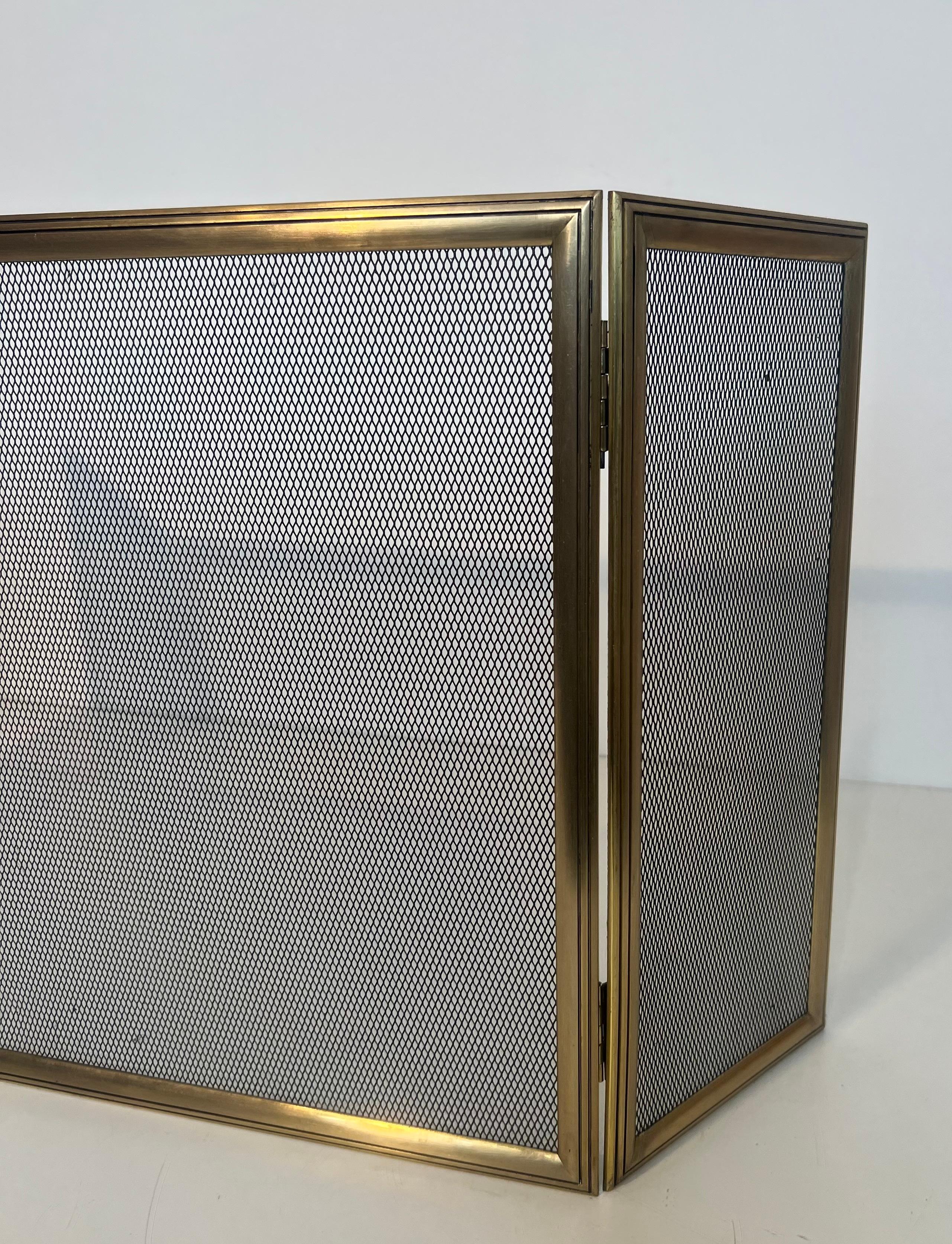 French Neoclassical Style Brass and Grilling 3 Panels Fireplace Screen For Sale