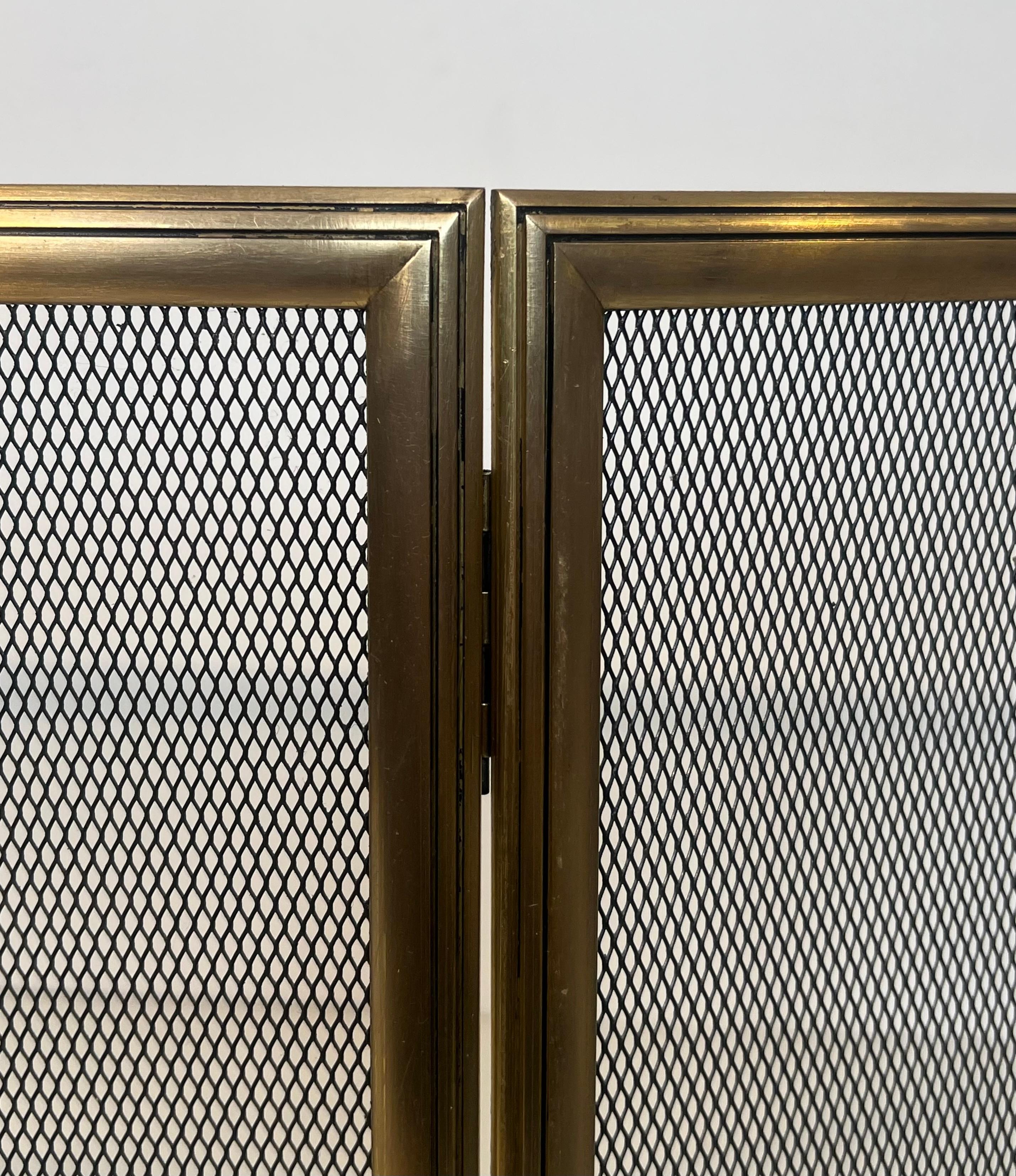 Neoclassical Style Brass and Grilling 3 Panels Fireplace Screen For Sale 1