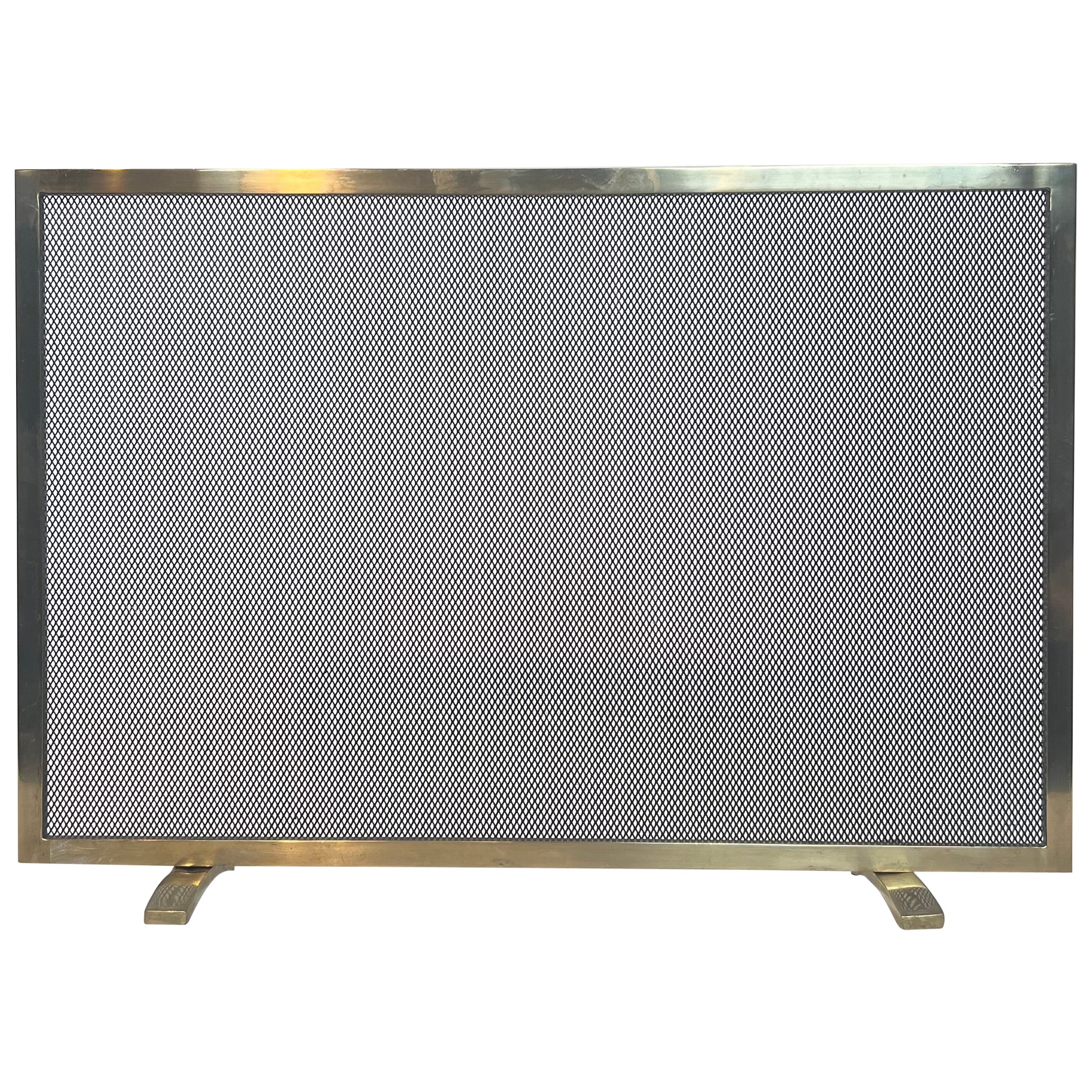 Neoclassical Style Brass and Grilling Fireplace Screen. French work. Circa 1970 For Sale