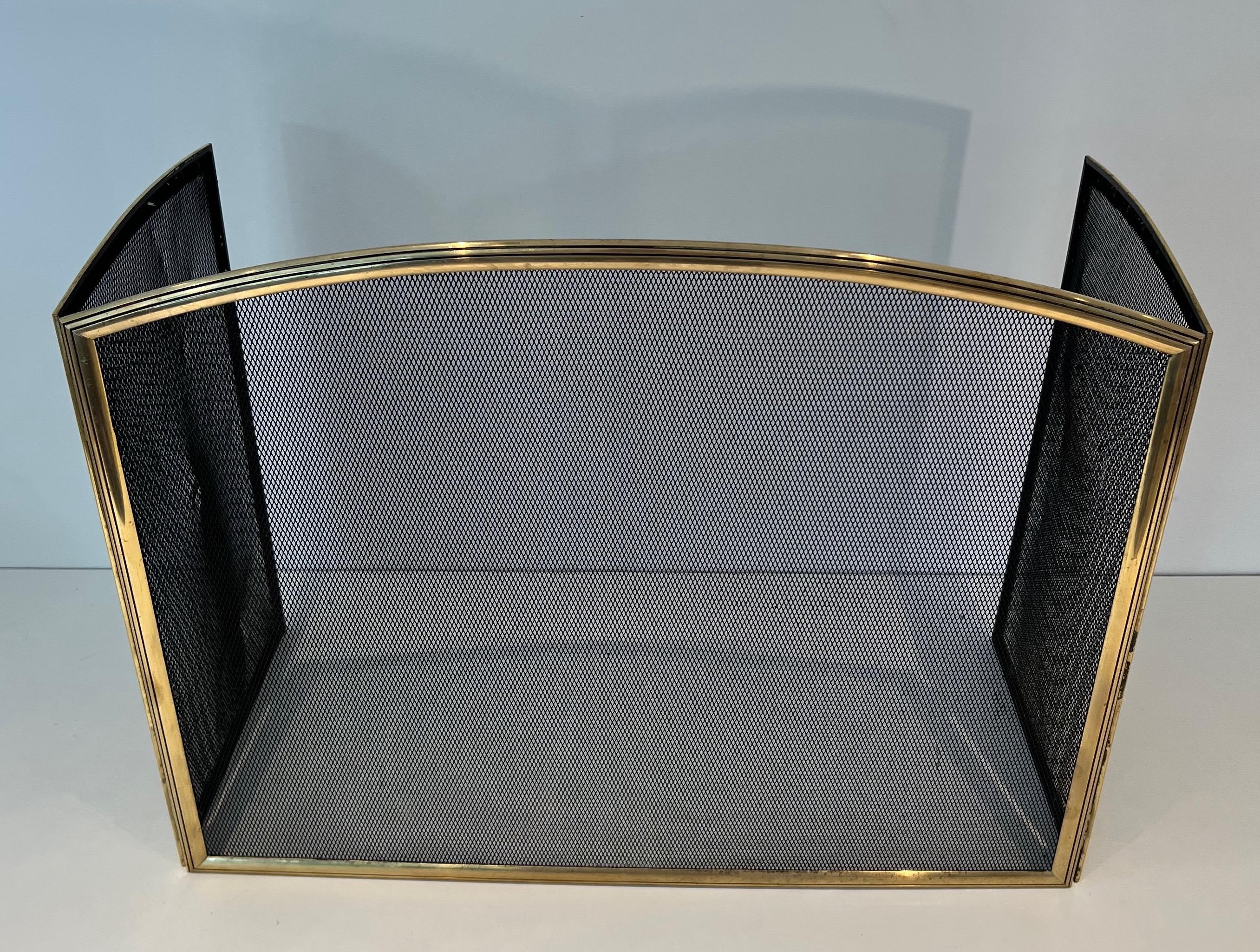 Kaminschirm im neoklassischen Stil aus Messing und Gitter im neoklassischen Stil mit 3 Paneelen (Französisch) im Angebot