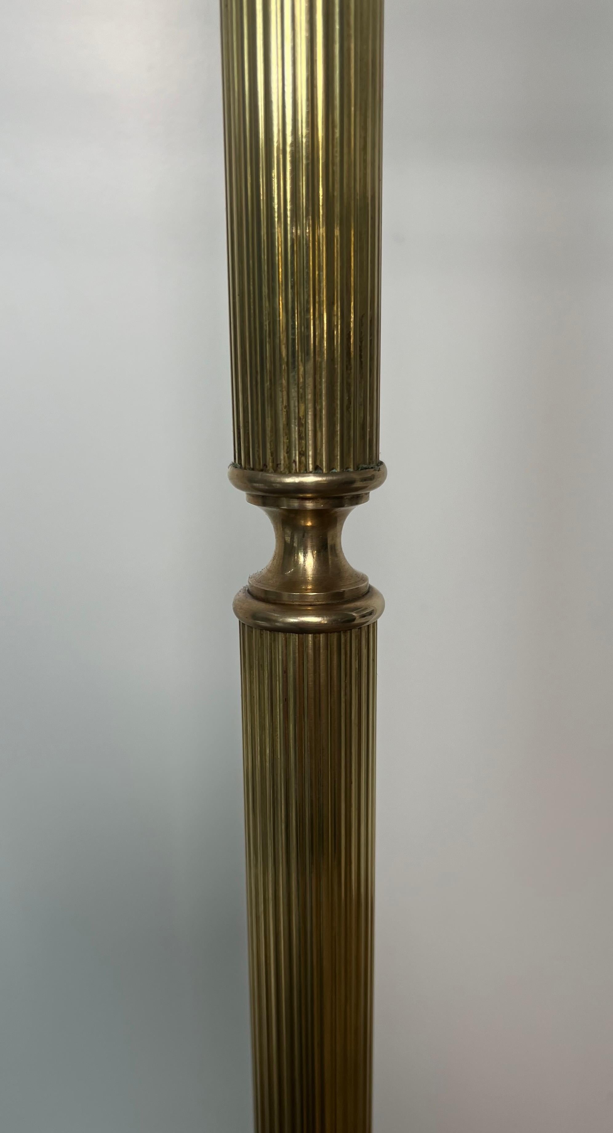 Valigetta in ottone e legno in stile neoclassico. Lavoro francese. Circa 1940 in vendita 2