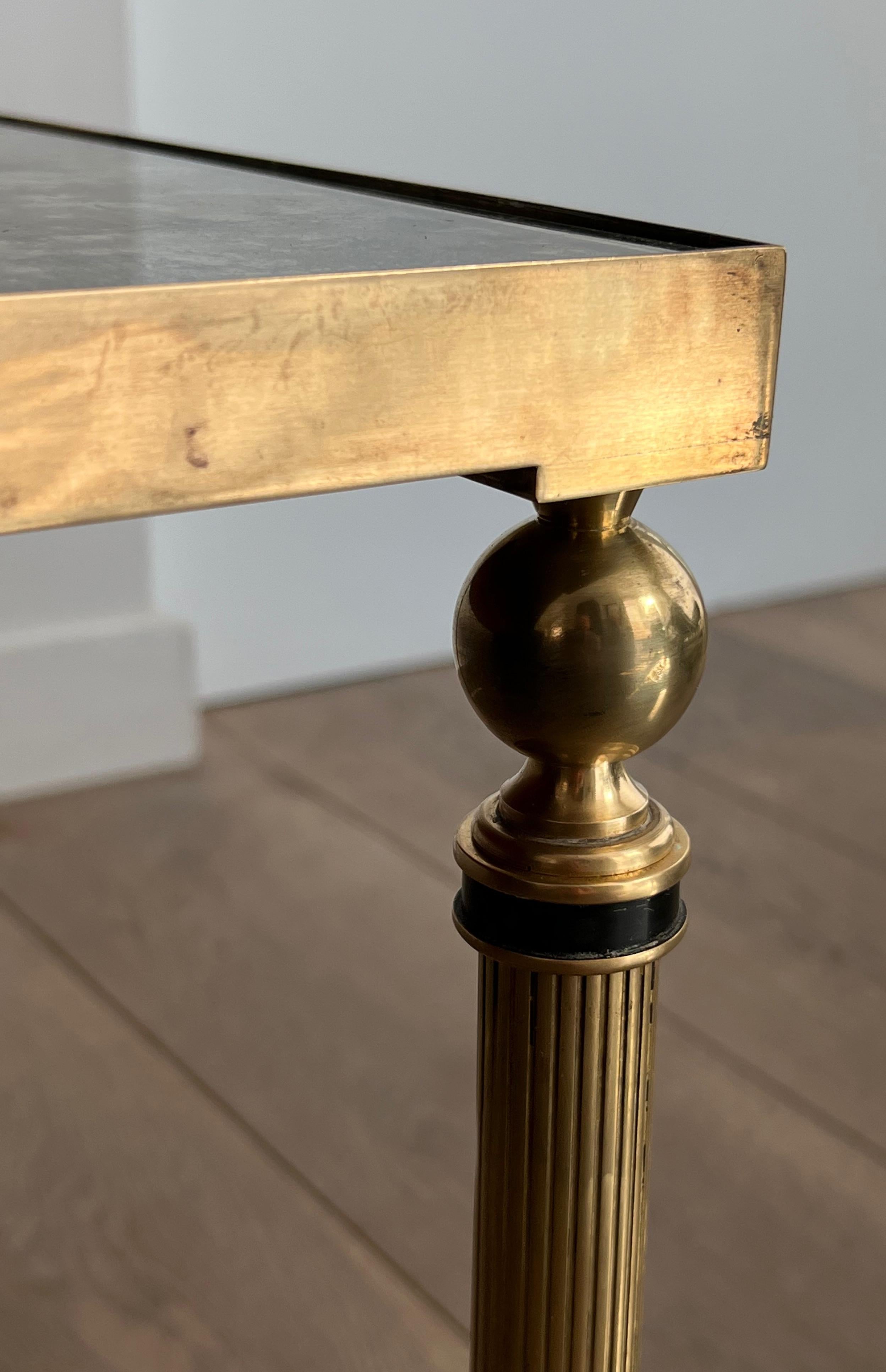 Table basse de style néoclassique avec plateau en miroir églomisé de la Maison Jansen 13