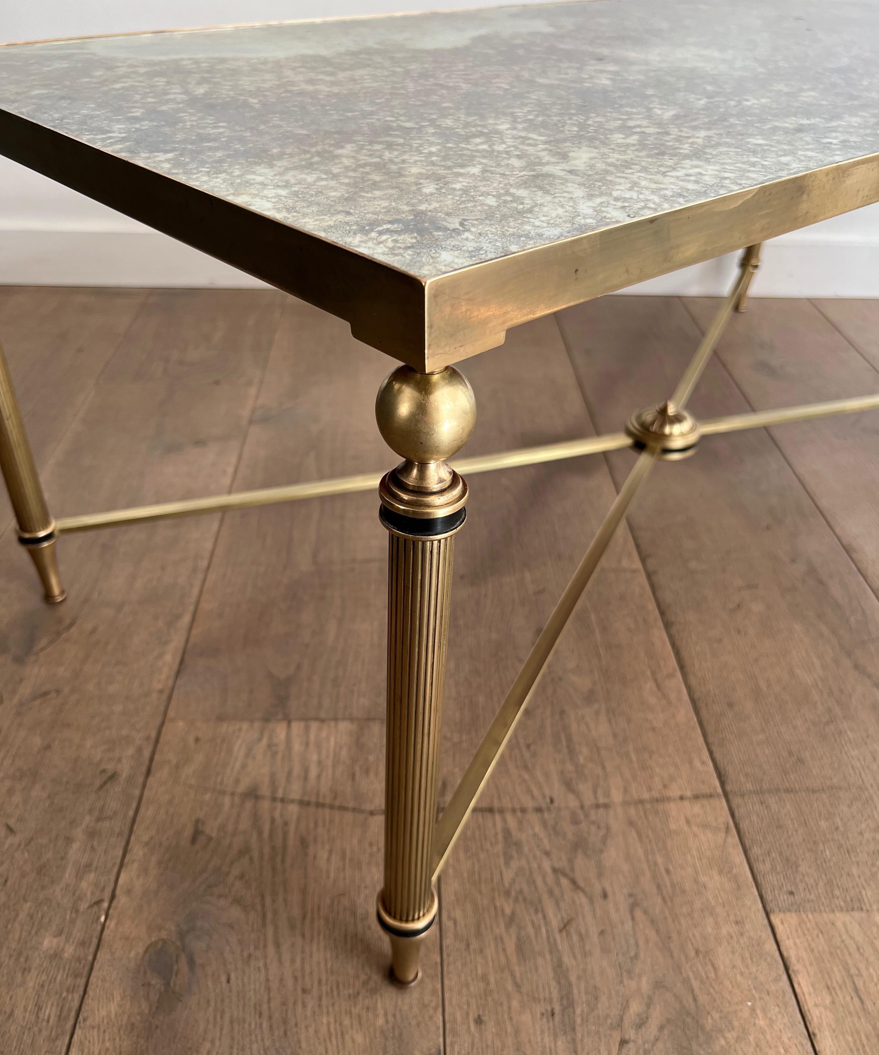 Table basse de style néoclassique avec plateau en miroir églomisé de la Maison Jansen 1