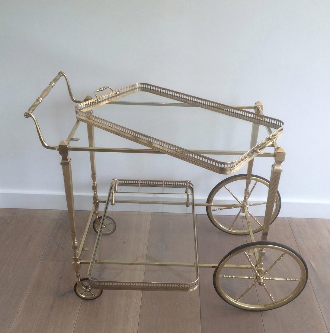 Neoclassical Style Brass Drinks Trolley with Removable Trays by Maison Jansen In Good Condition In Marcq-en-Barœul, Hauts-de-France