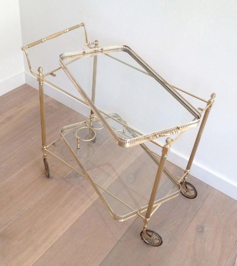 Neoclassical Style Brass Drinks Trolley with Removable Trays by Maison Jansen In Good Condition In Marcq-en-Barœul, Hauts-de-France