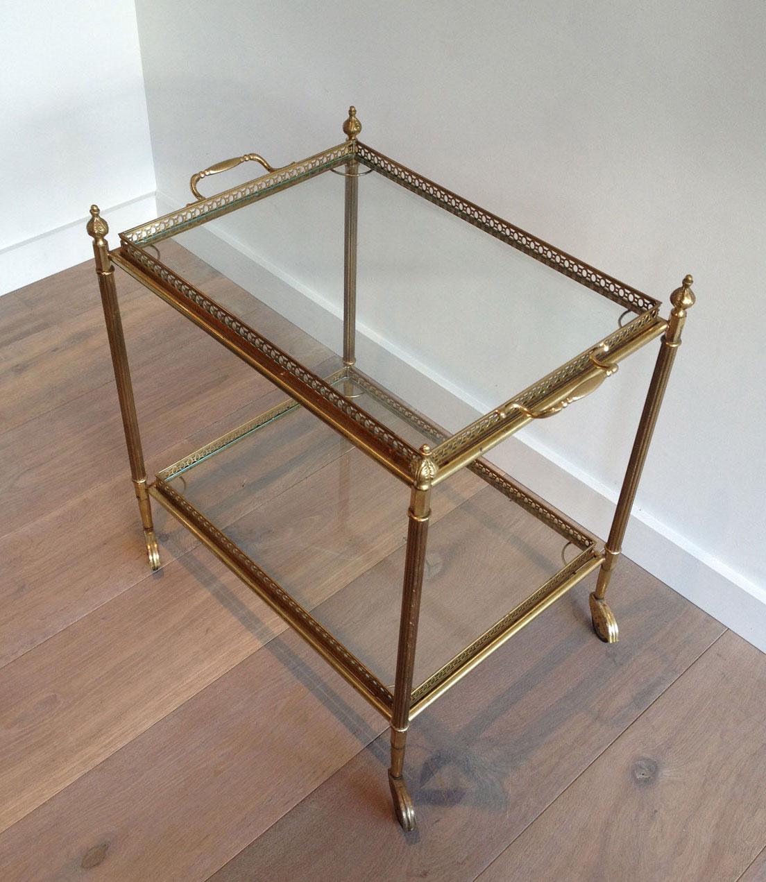 Neoclassical Style Brass Drinks Trolley with Removable Trays In Good Condition For Sale In Marcq-en-Barœul, Hauts-de-France
