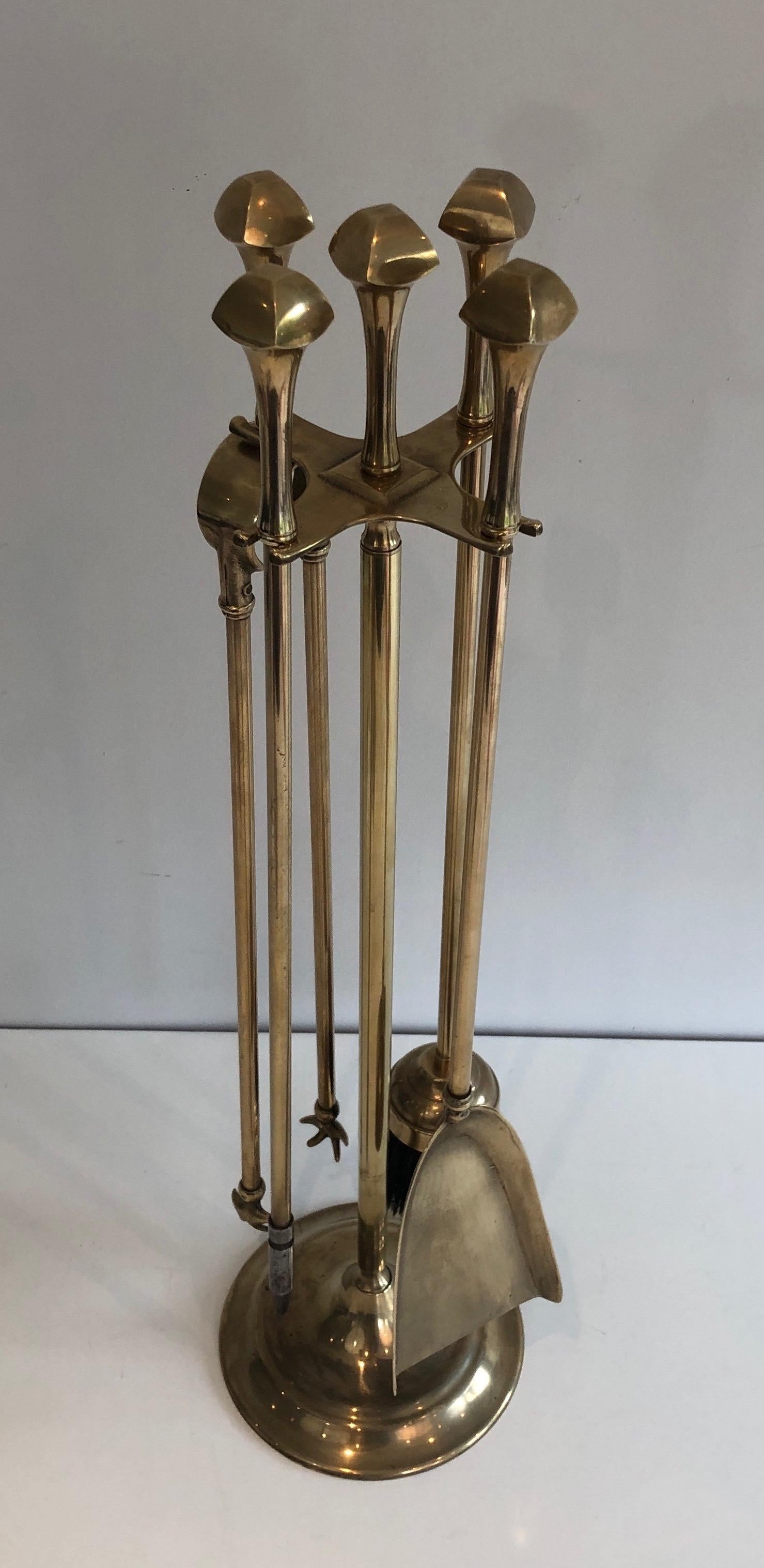 Strumenti per caminetto in ottone in stile neoclassico in vendita 7