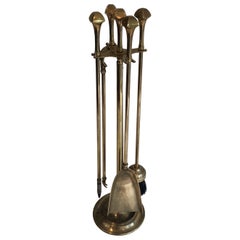 Strumenti per caminetto in ottone in stile neoclassico