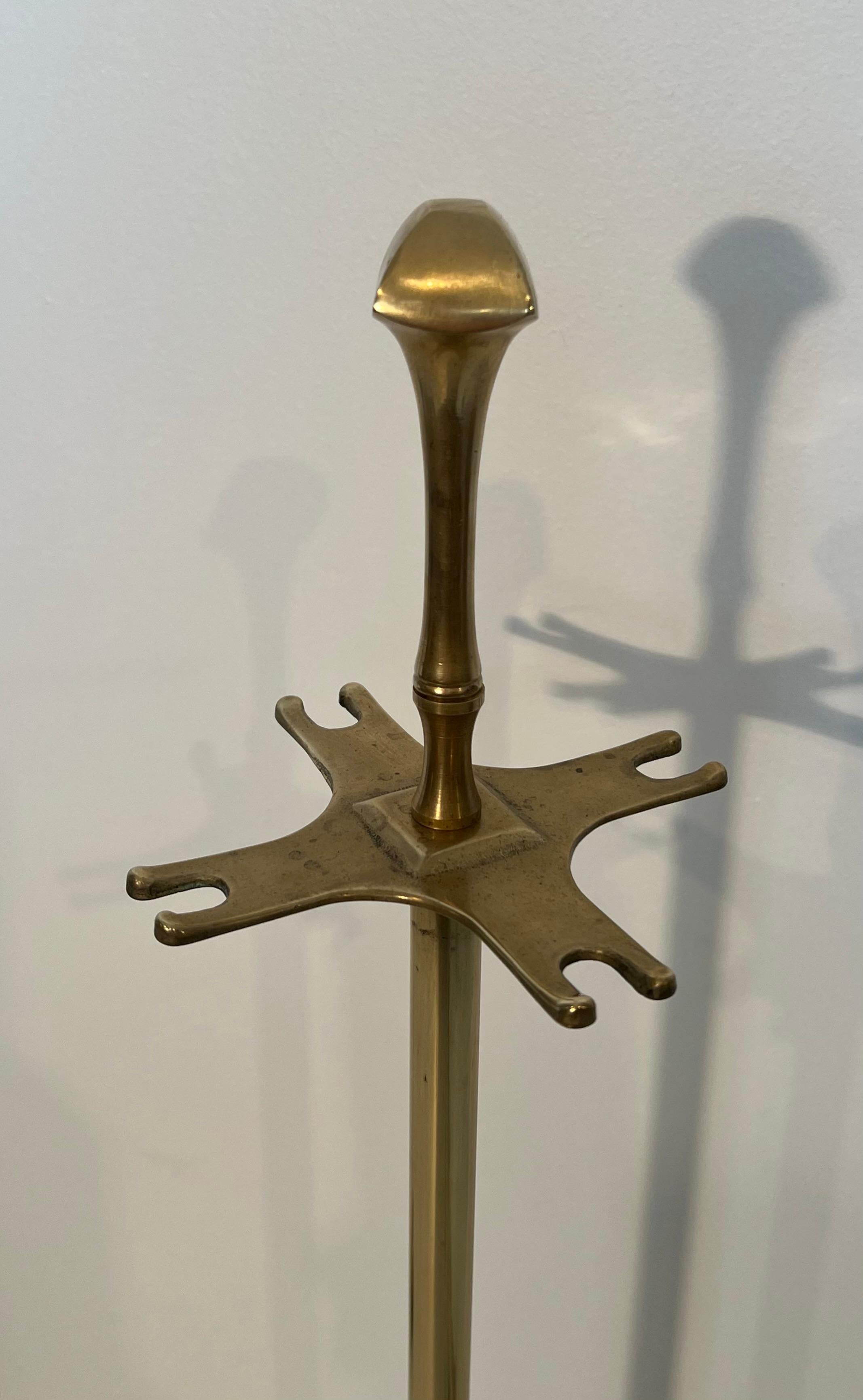 Strumenti per caminetto in ottone in stile neoclassico. Francese. Circa 1970 in vendita 4