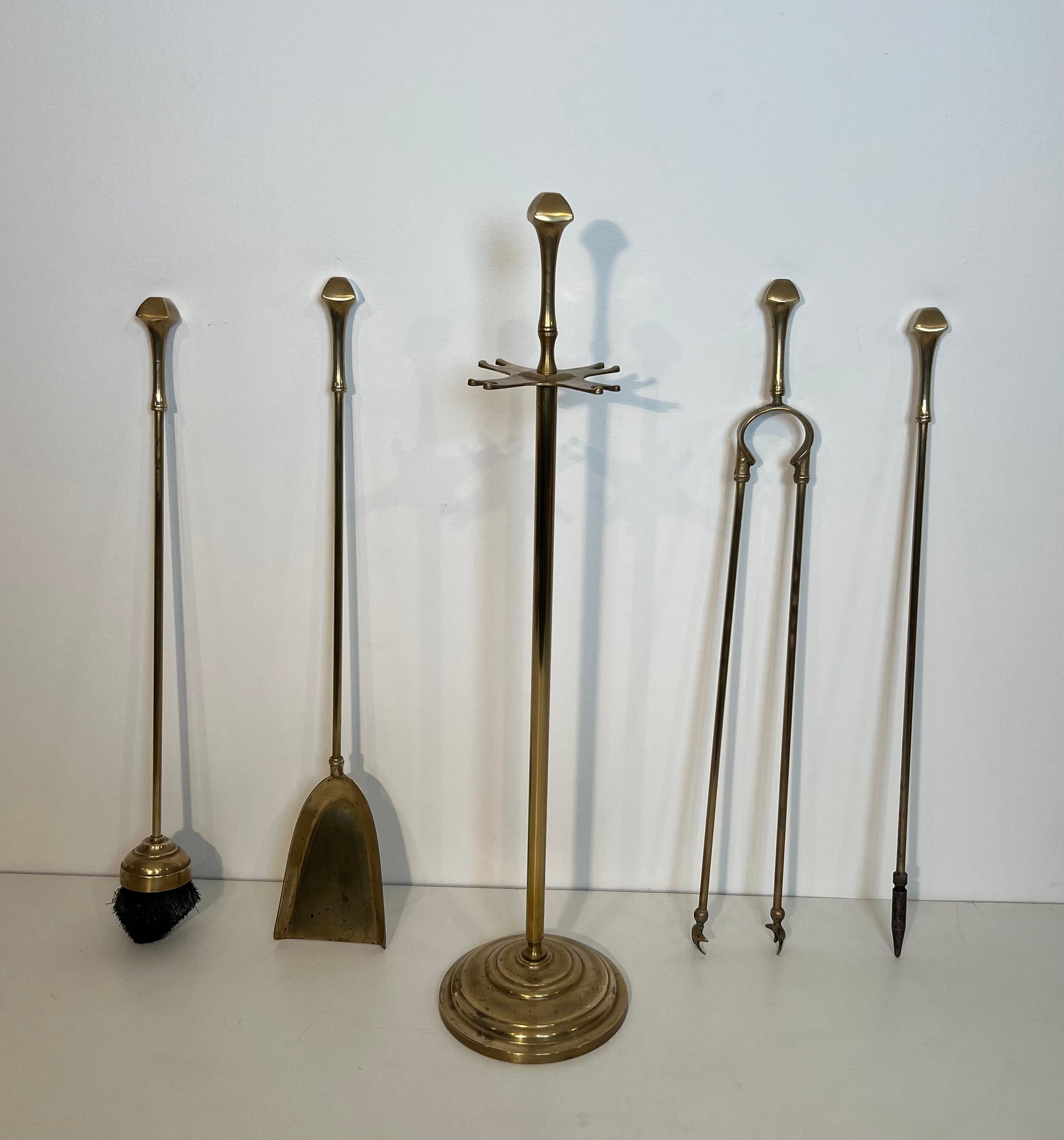 Strumenti per caminetto in ottone in stile neoclassico. Francese. Circa 1970 in vendita 13
