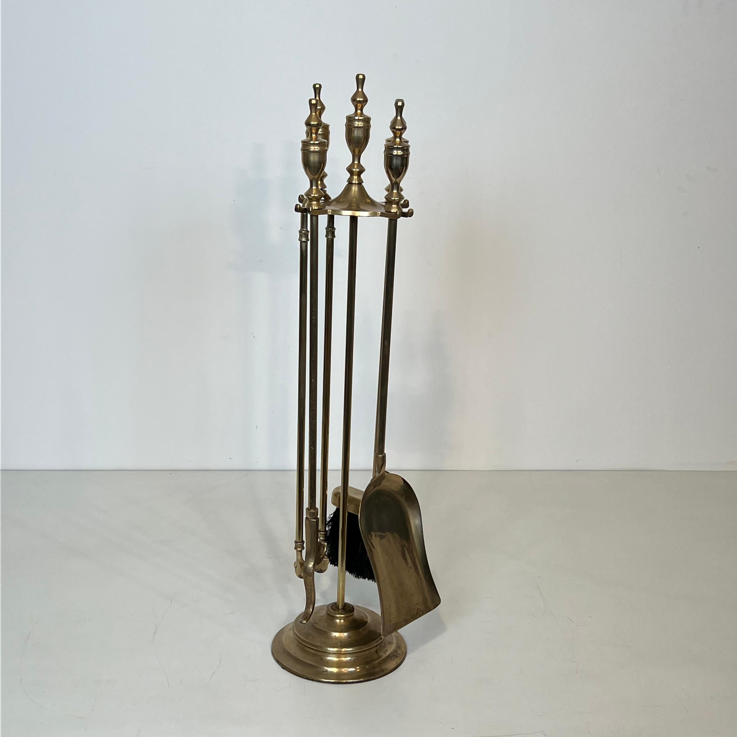Neoclassical Style Brass Fireplace Tools on Stand in vendita 5