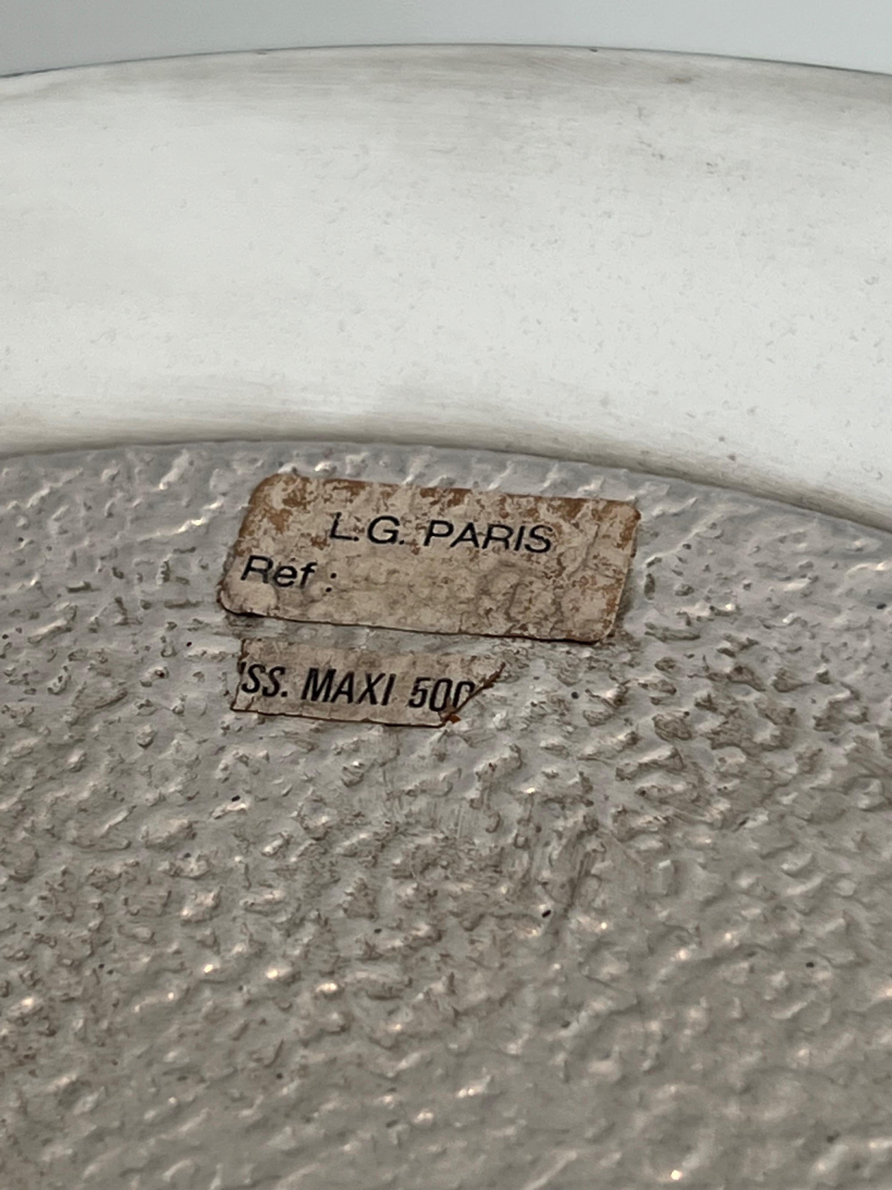 Lámpara de pie de latón de estilo neoclásico con reflector extraíble en venta 4