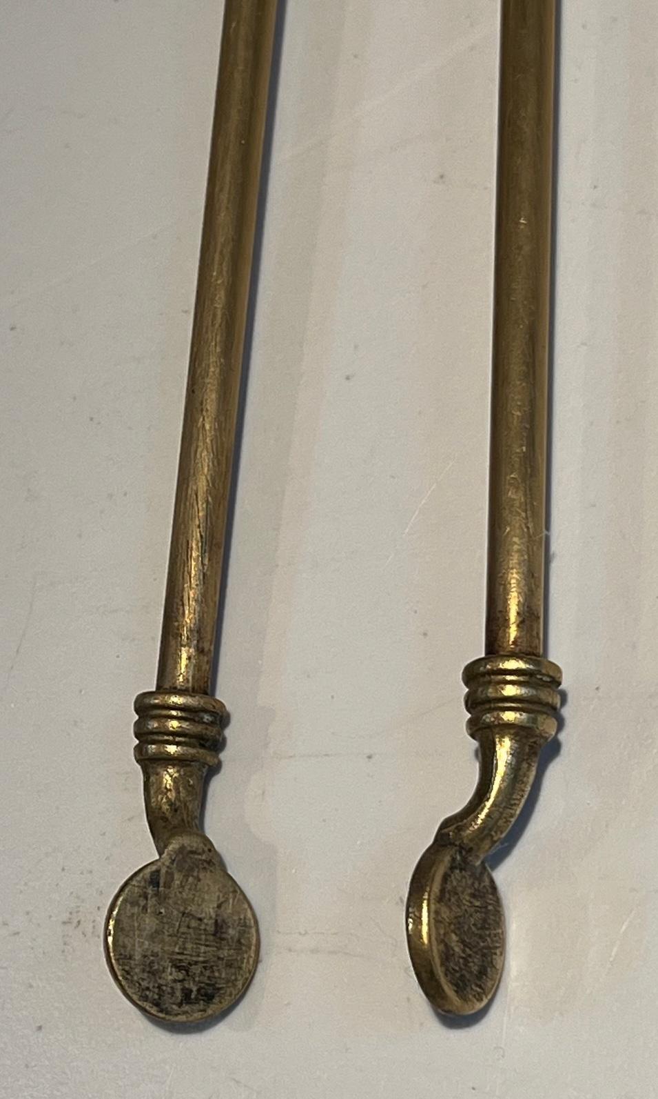 Strumenti per caminetto in ottone con testa di cavallo in stile neoclassico in vendita 9