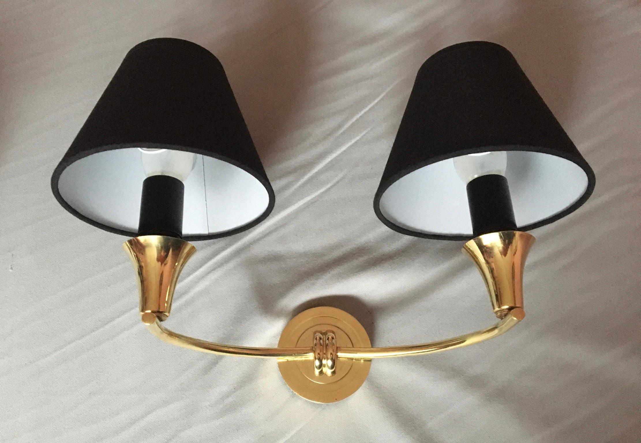 Neoclassical Style Brass Pair of Sconces, France, 1950 For Sale 3