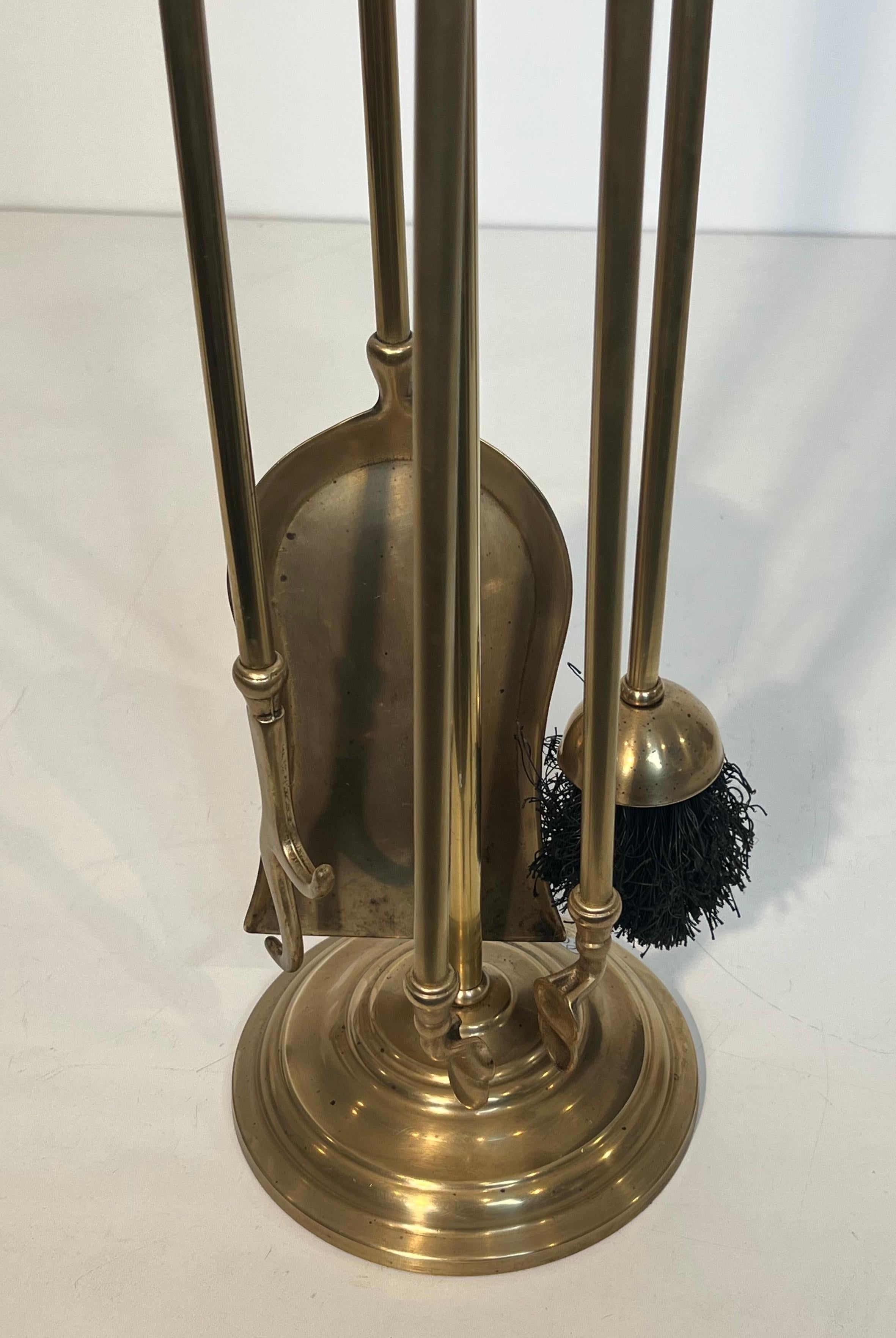 Strumenti per caminetto ad ananas in ottone in stile neoclassico Nello stile della Maison Baguès in vendita 4