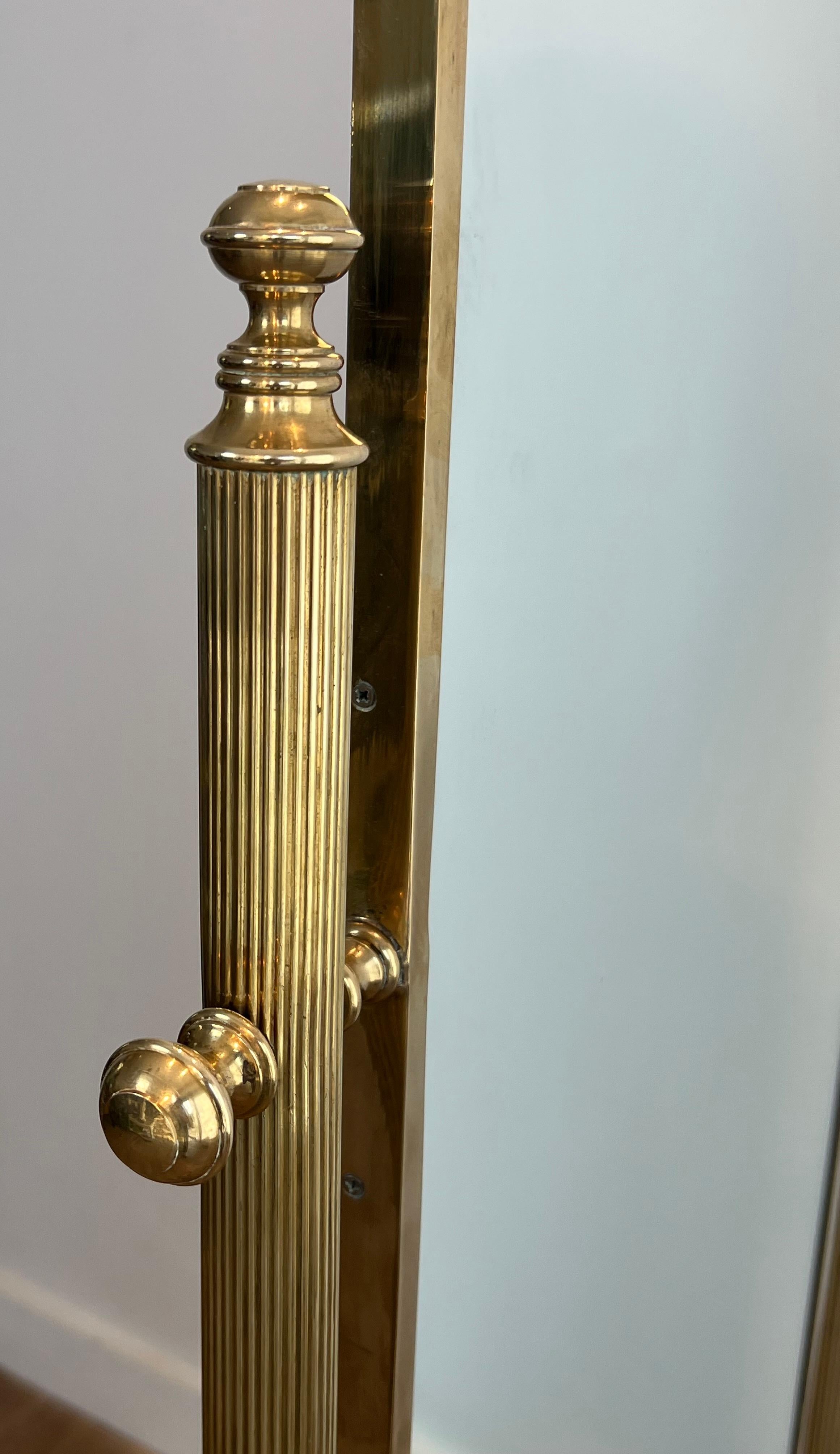 Specchio da terra Psyché in ottone in stile neoclassico della Maison Jansen in vendita 1