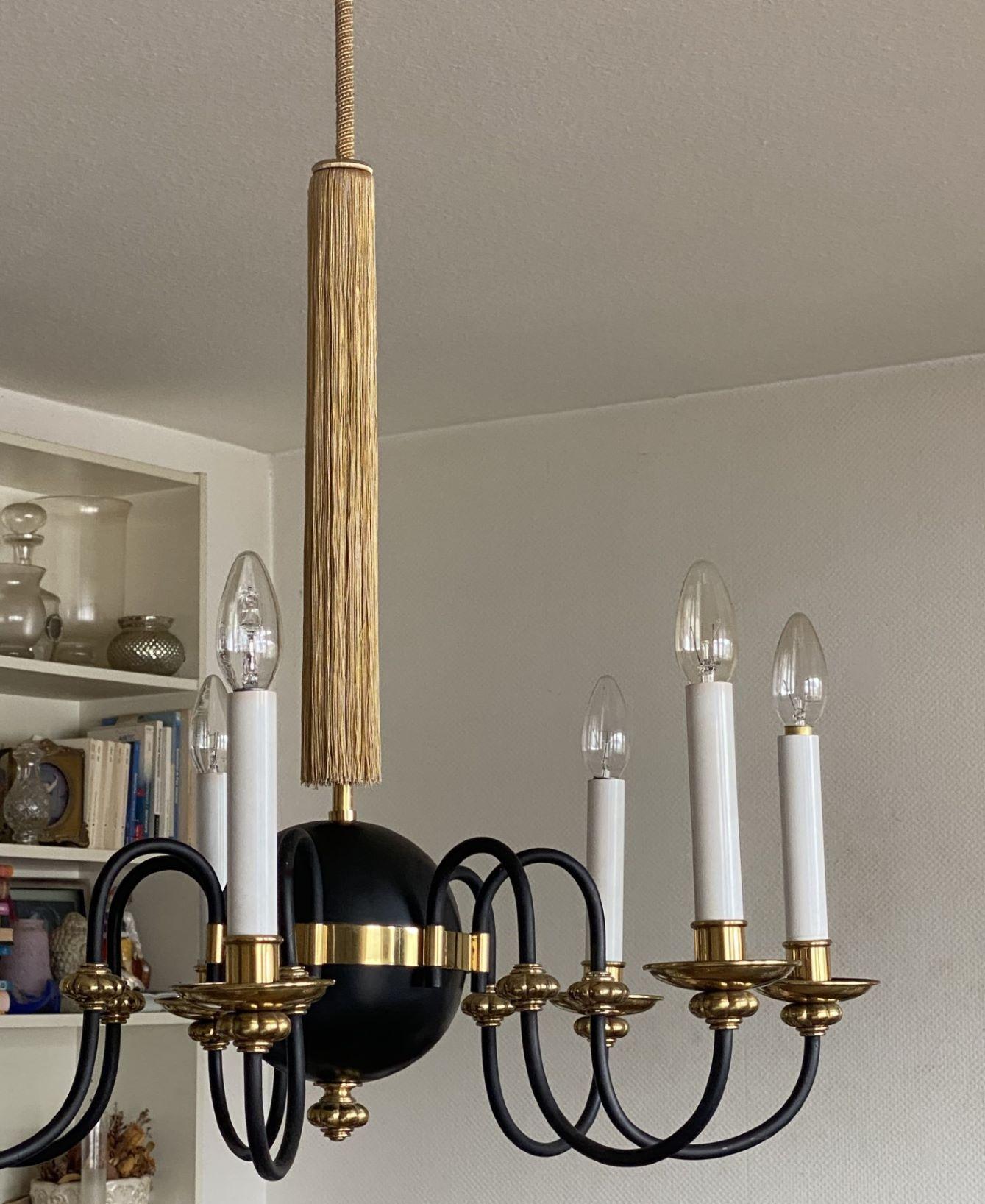 Lampadario austriaco a sette luci in ottone e seta, Austria, anni '30 in vendita 3