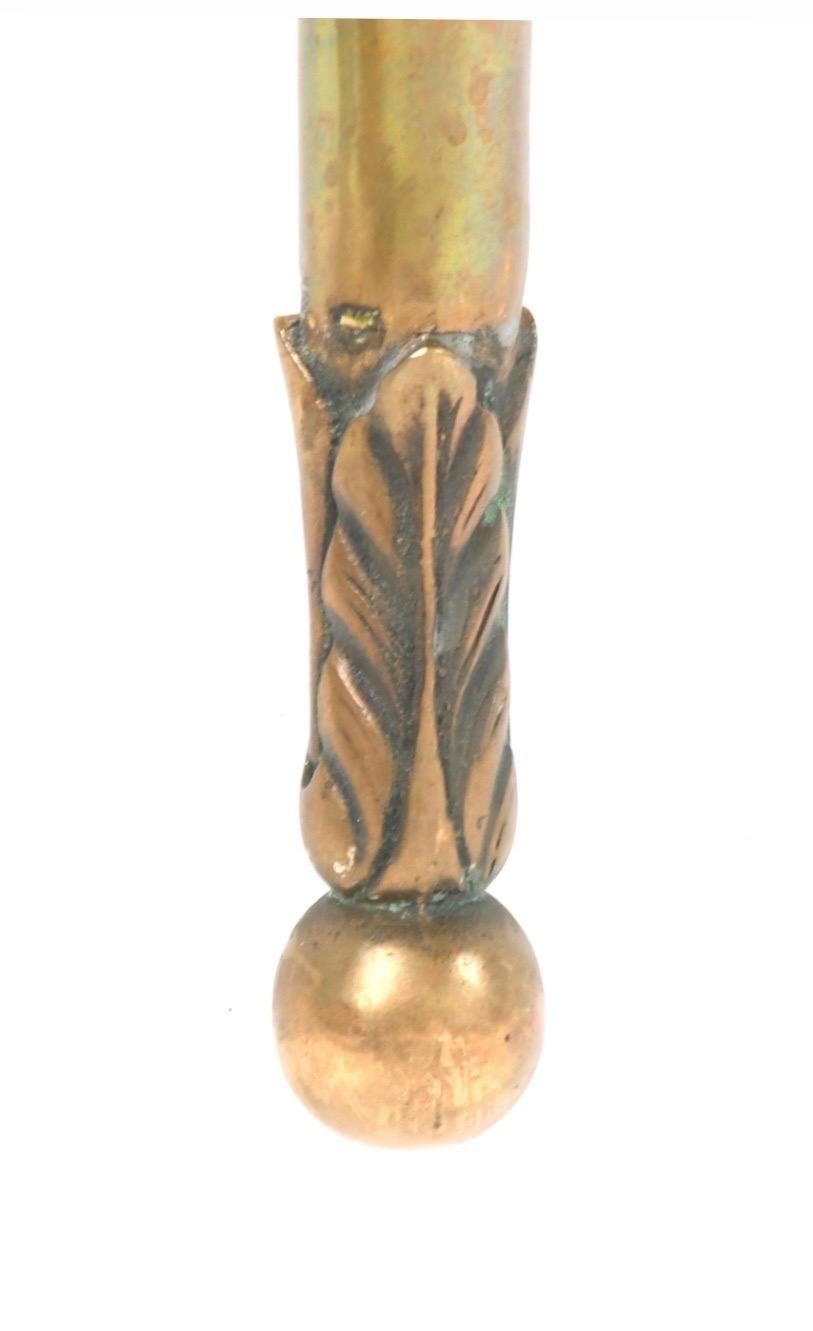 Américain Paire de consoles murales en bois de bourgogne de style néoclassique en vente